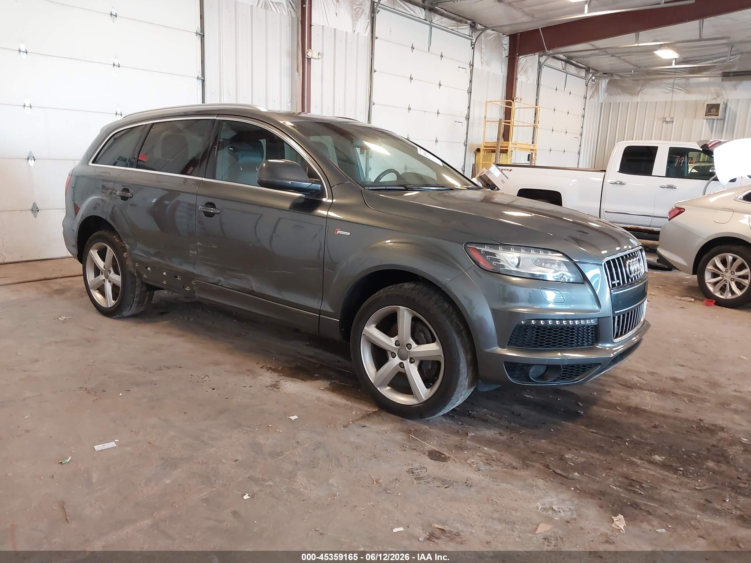 2014 Audi Q7 S line Prestige, VIN WA1DGAFE9ED018402 — Side