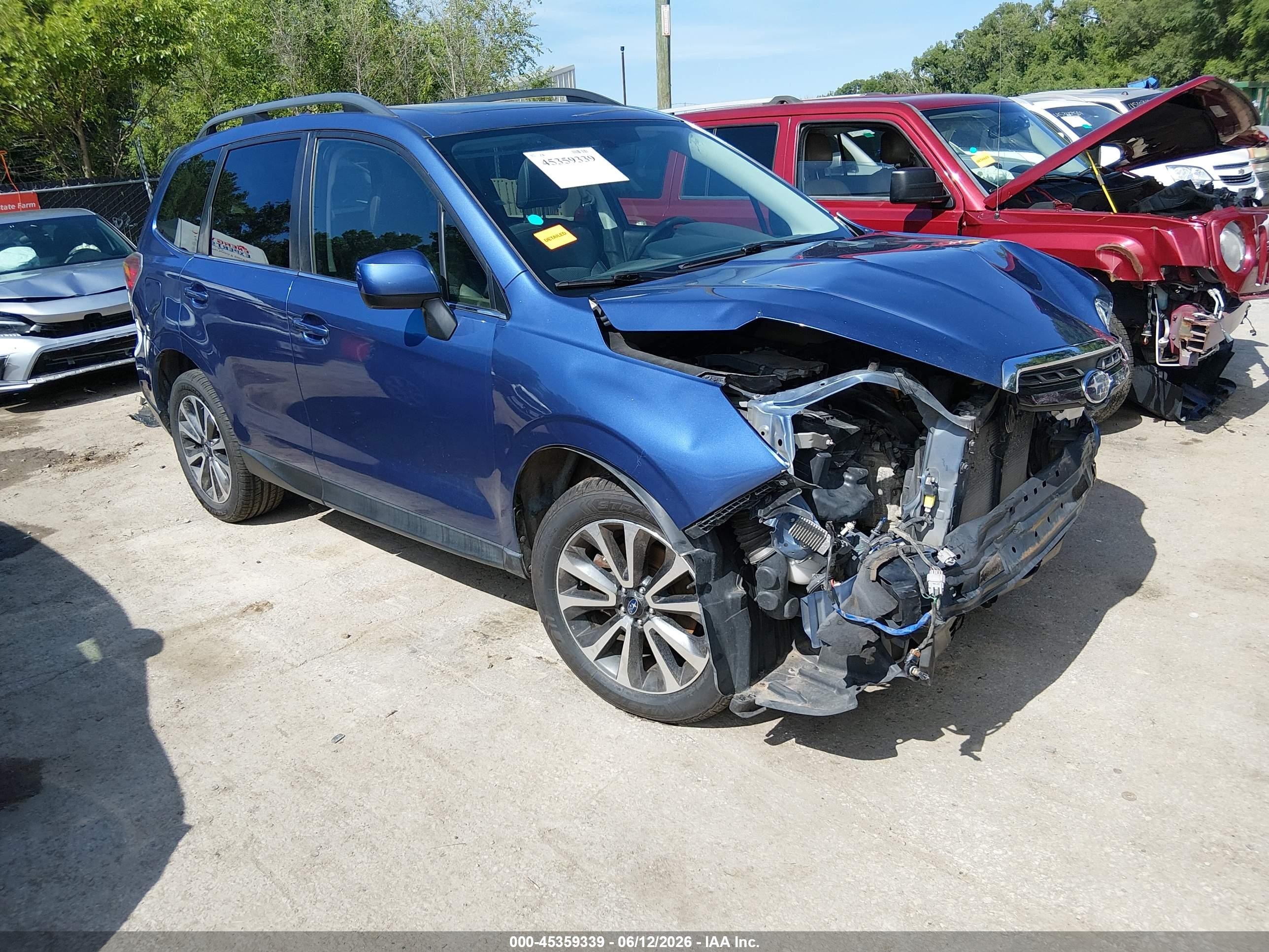 2017 Subaru Forester Premium, VIN JF2SJGEC6HH503869 — Front end