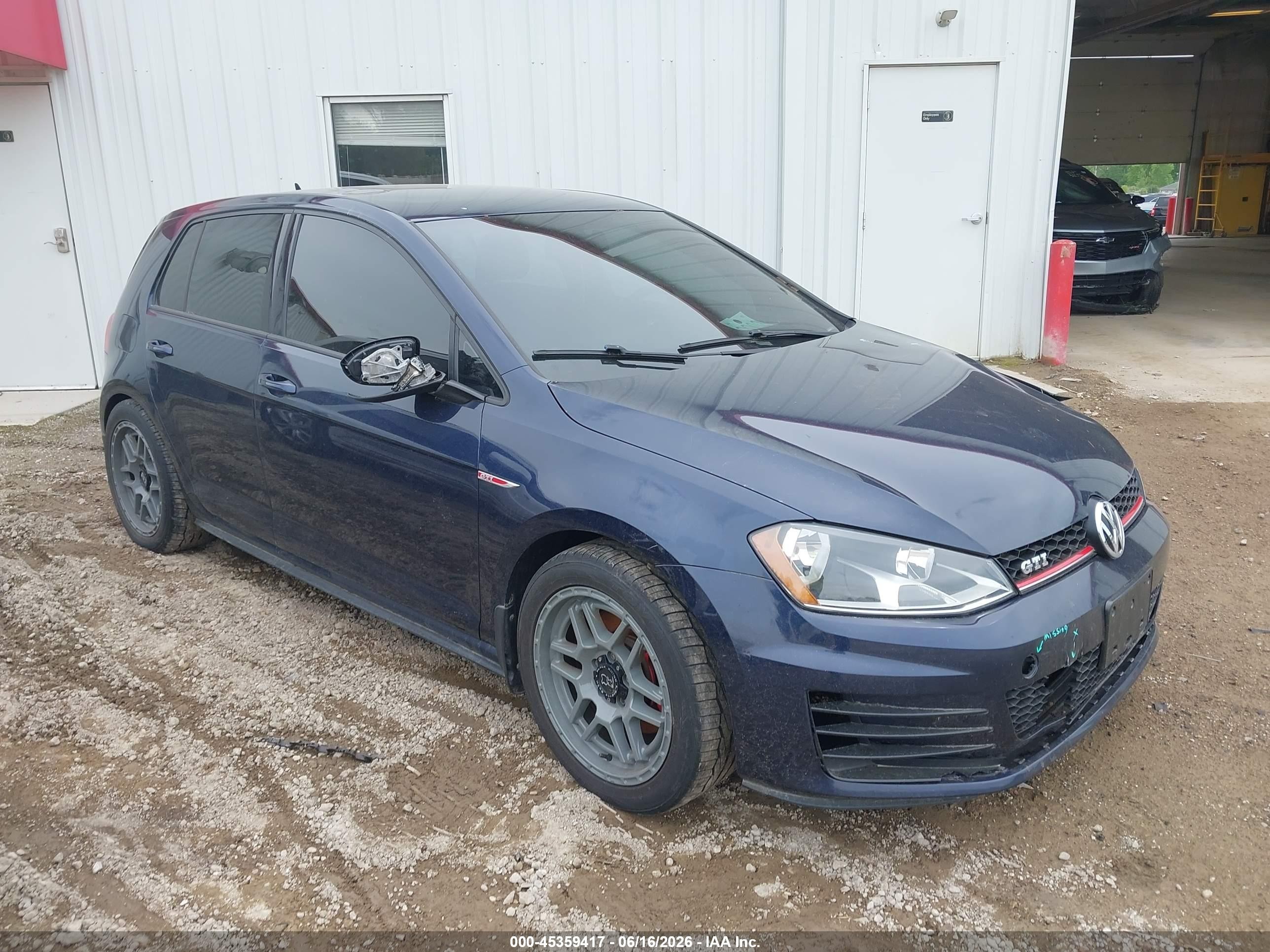 2016 Volkswagen Golf GTI S, VIN 3VW5T7AU7GM015123 — Side