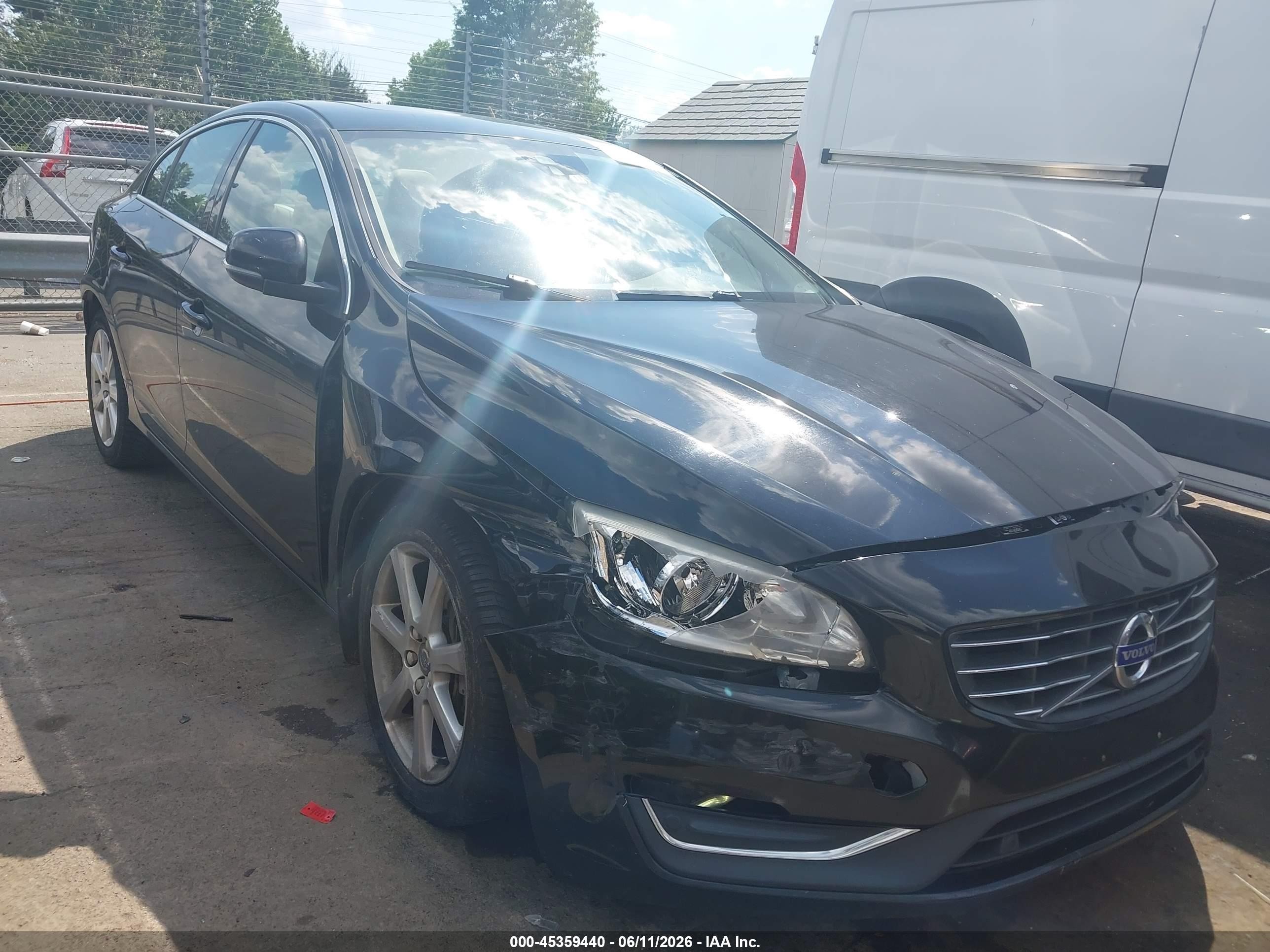2016 Volvo S60 T5 Premier, VIN YV1612TK1G2412209 — Front end
