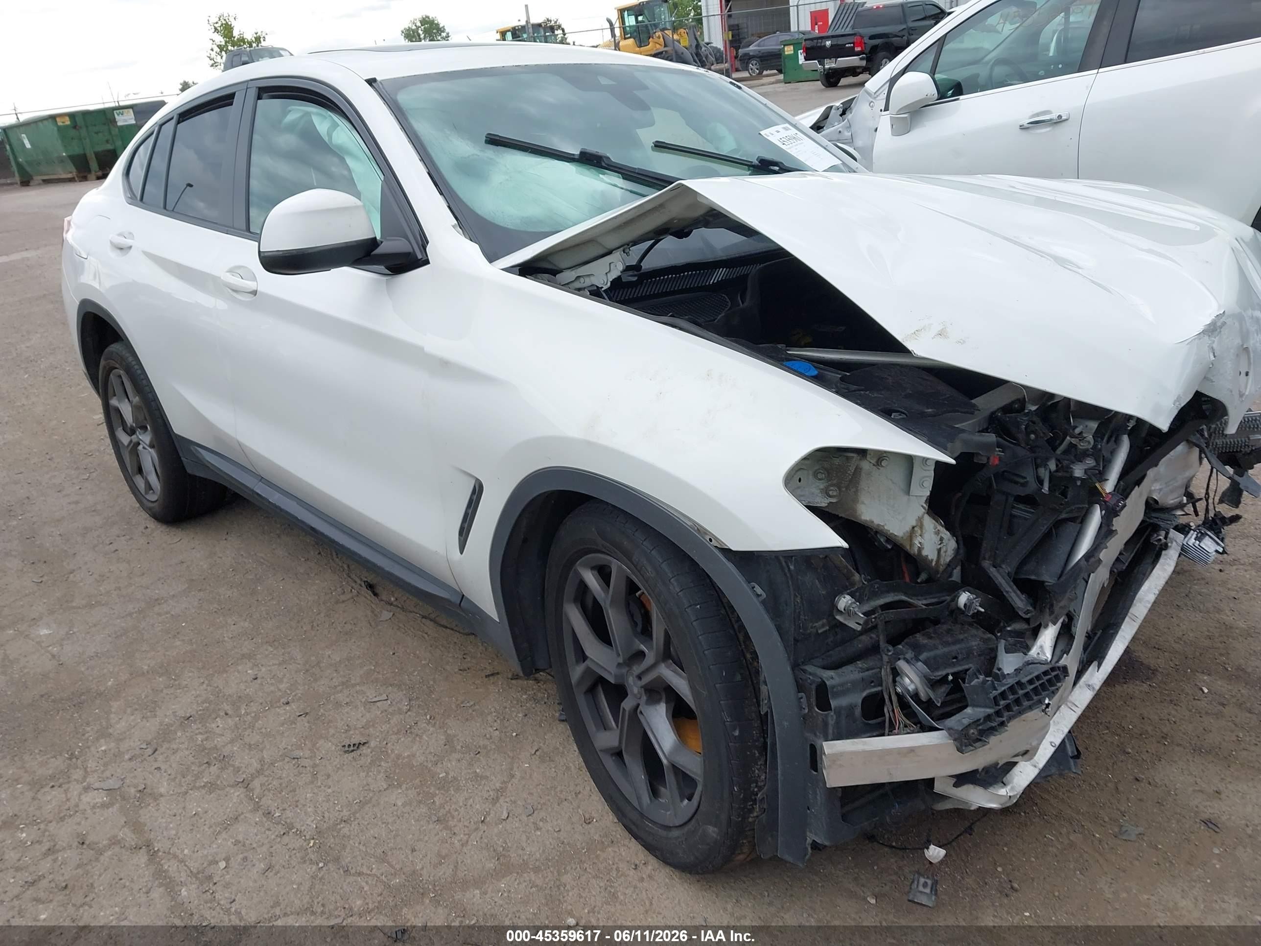 2022 BMW X4 xDrive30i, VIN 5UX33DT00N9K17363 — Front end