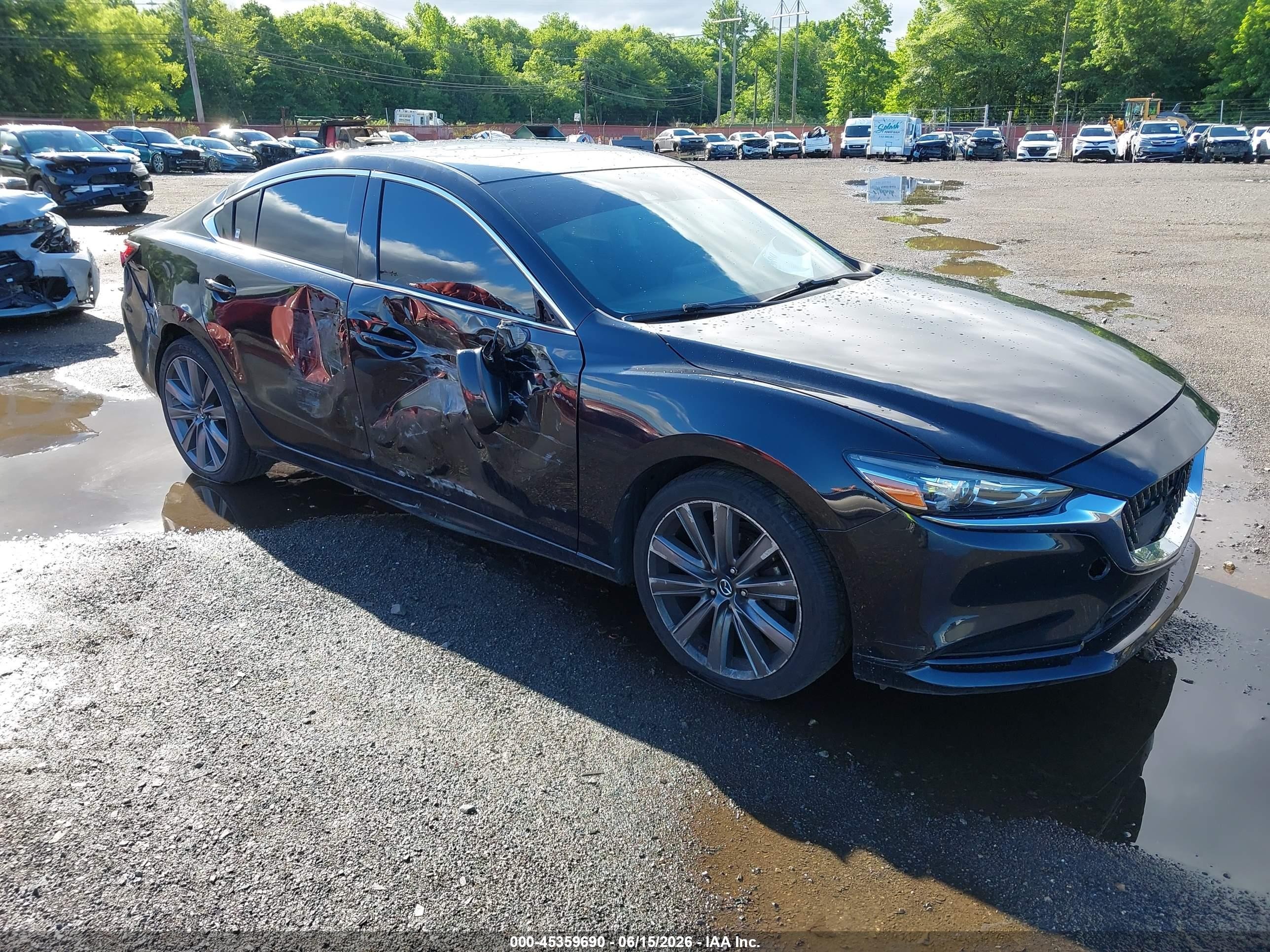 2020 Mazda 6 Touring, VIN JM1GL1VM3L1522515 — Бок