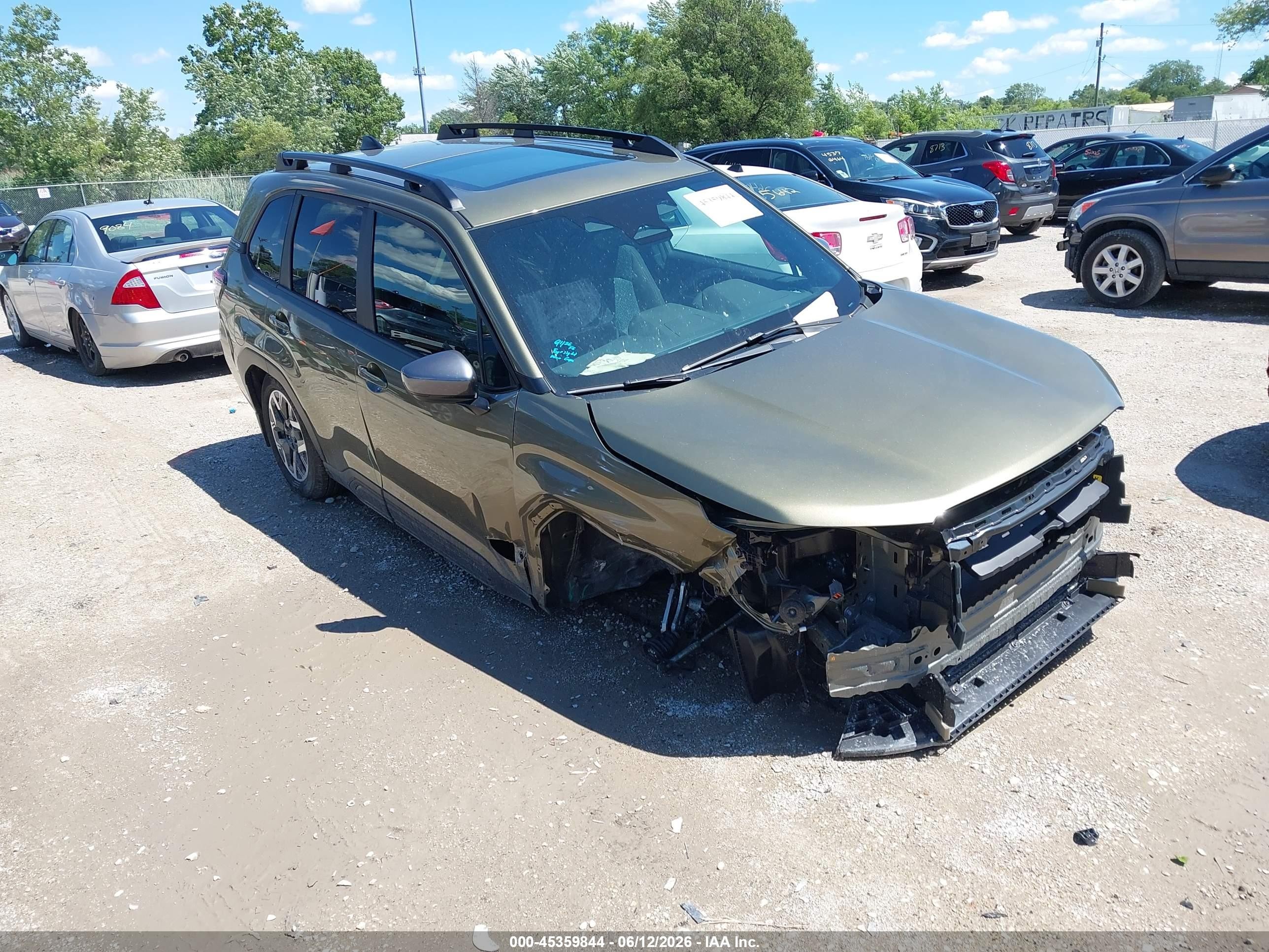 2026 Subaru Forester Premium, VIN 4S4SLDD64T3061548 — Front end
