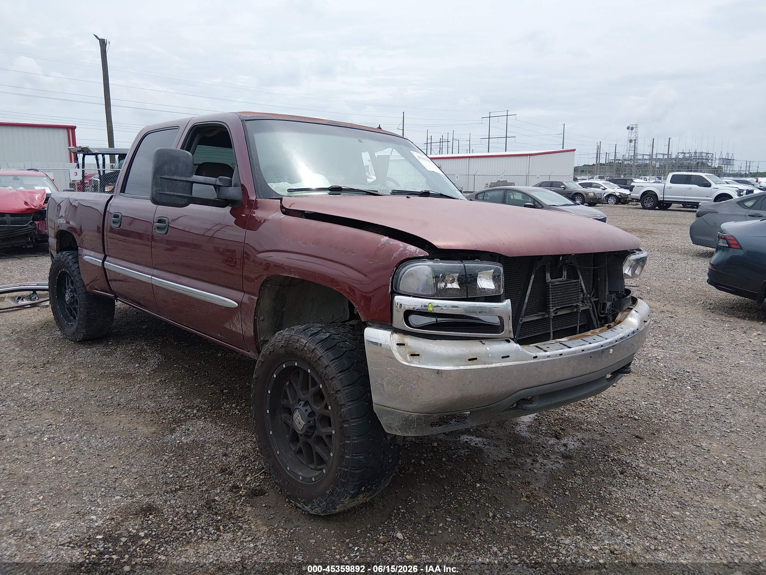 2002 GMC Sierra 1500HD SLE, VIN 1GTGC13U52F186502 — Side