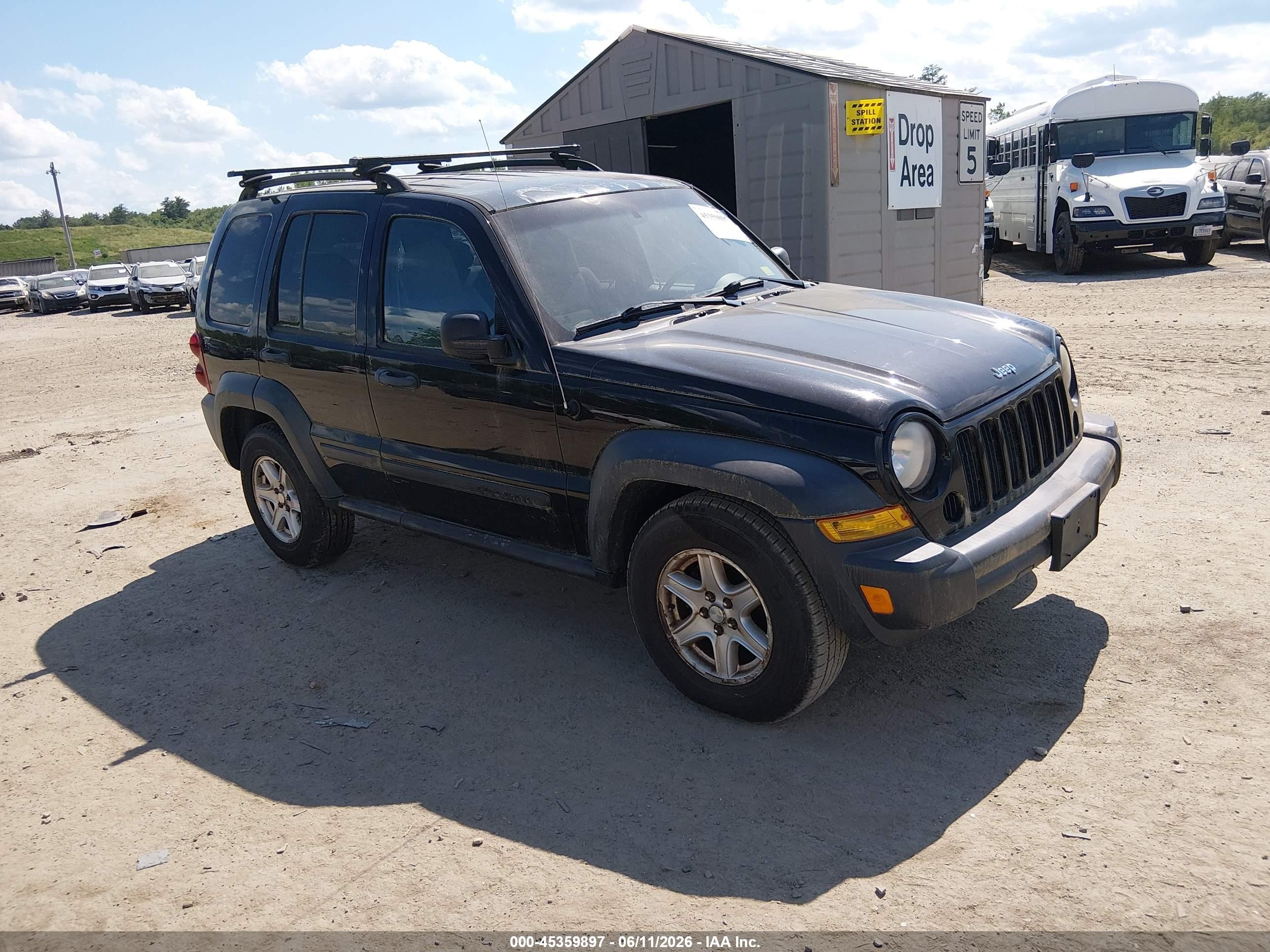 2006 Jeep Liberty Sport, VIN 1J4GL48K96W181019 — Normal wear