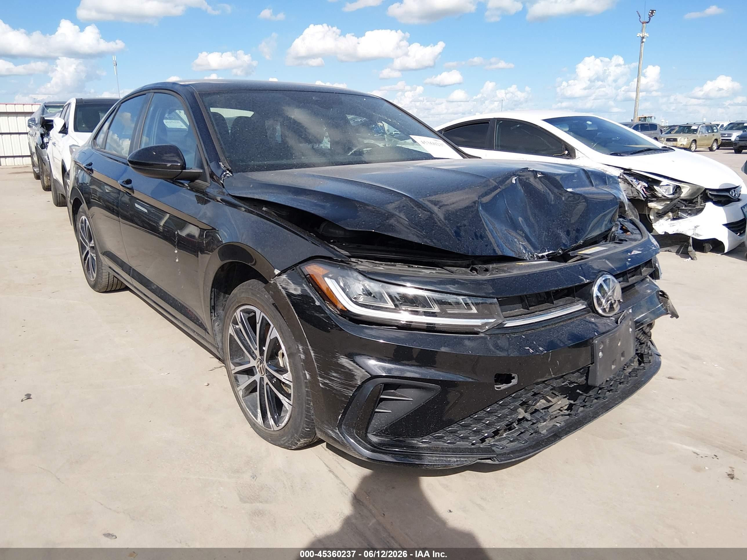 2025 Volkswagen Jetta Sport, VIN 3VWBX7BU7SM012317 — Front end