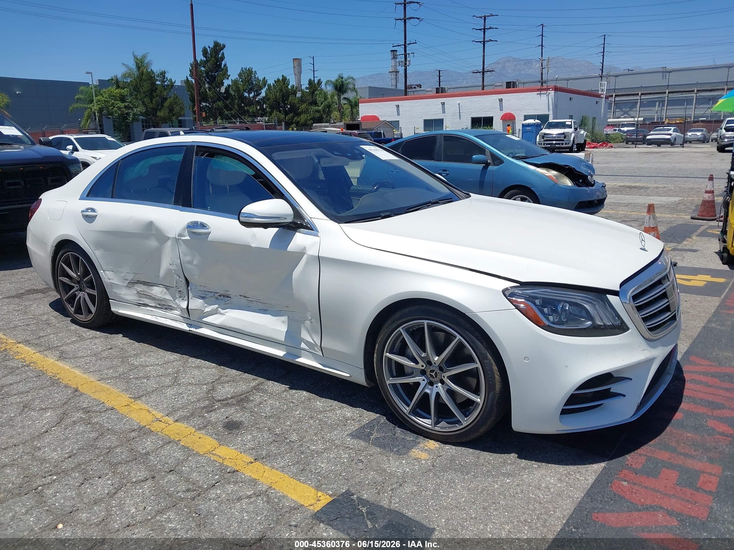2019 Mercedes-Benz S 560, VIN WDDUG8DB4KA438272 — All over