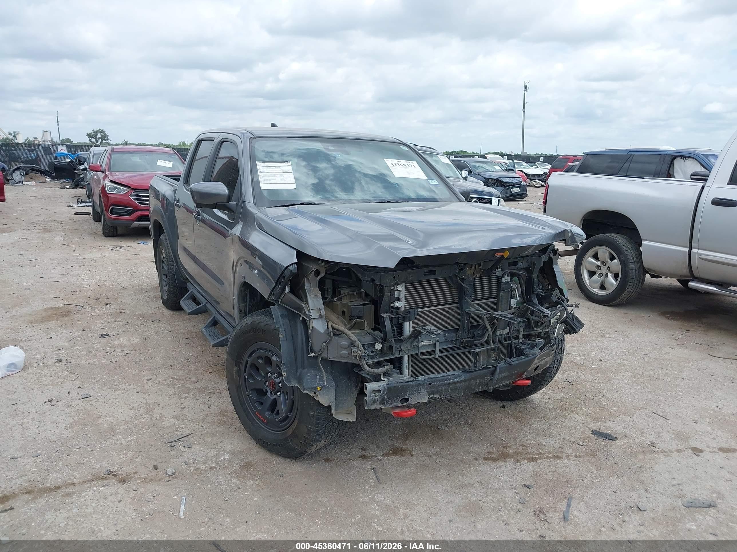 2025 Nissan Frontier Pro-4X, VIN 1N6ED1EK9SN611402 — Front end