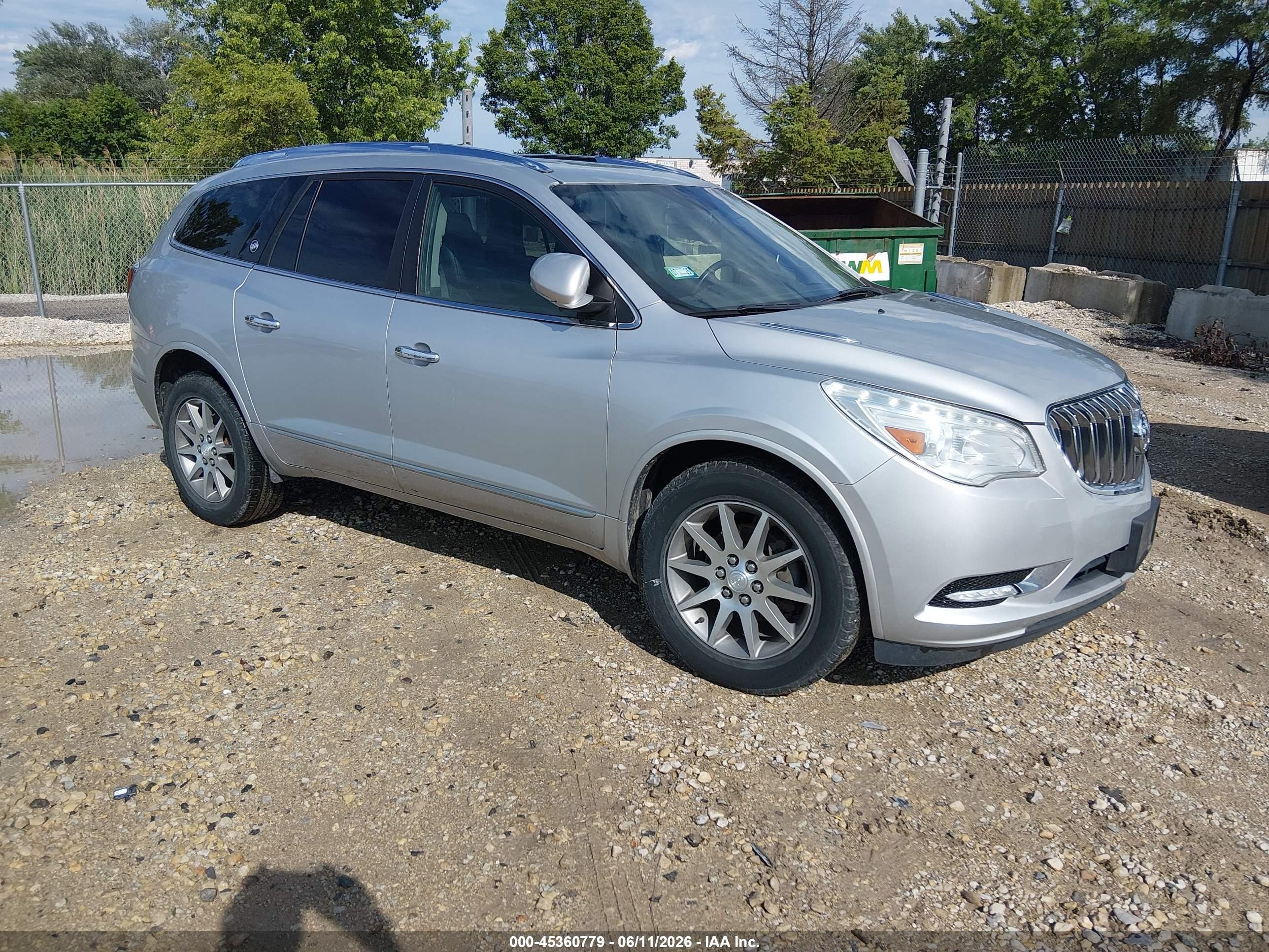 2017 Buick Enclave Leather, VIN 5GAKRBKD7HJ313712 — Перед