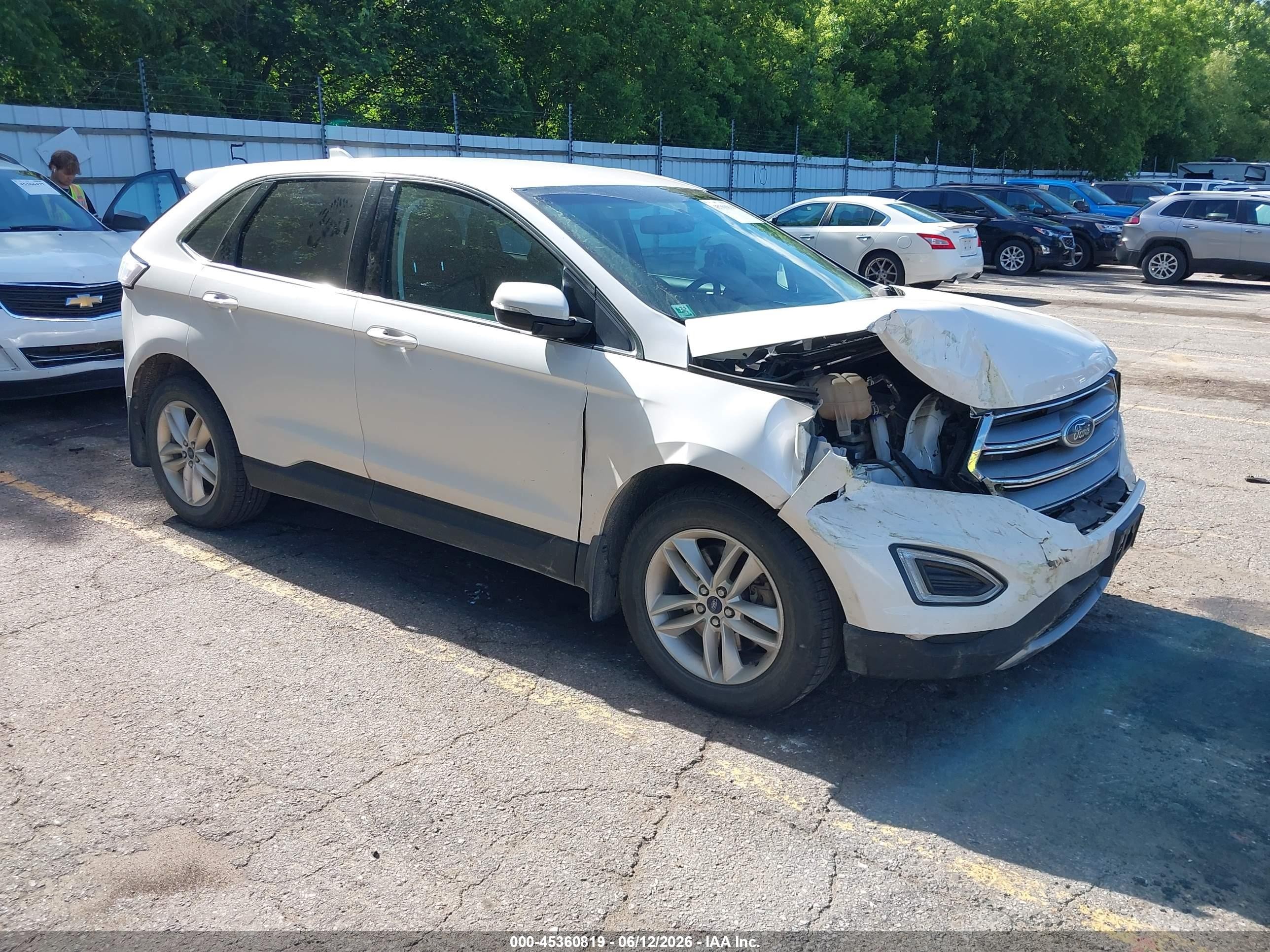 2016 Ford Edge SEL, VIN 2FMPK4J92GBB99098 — Front end