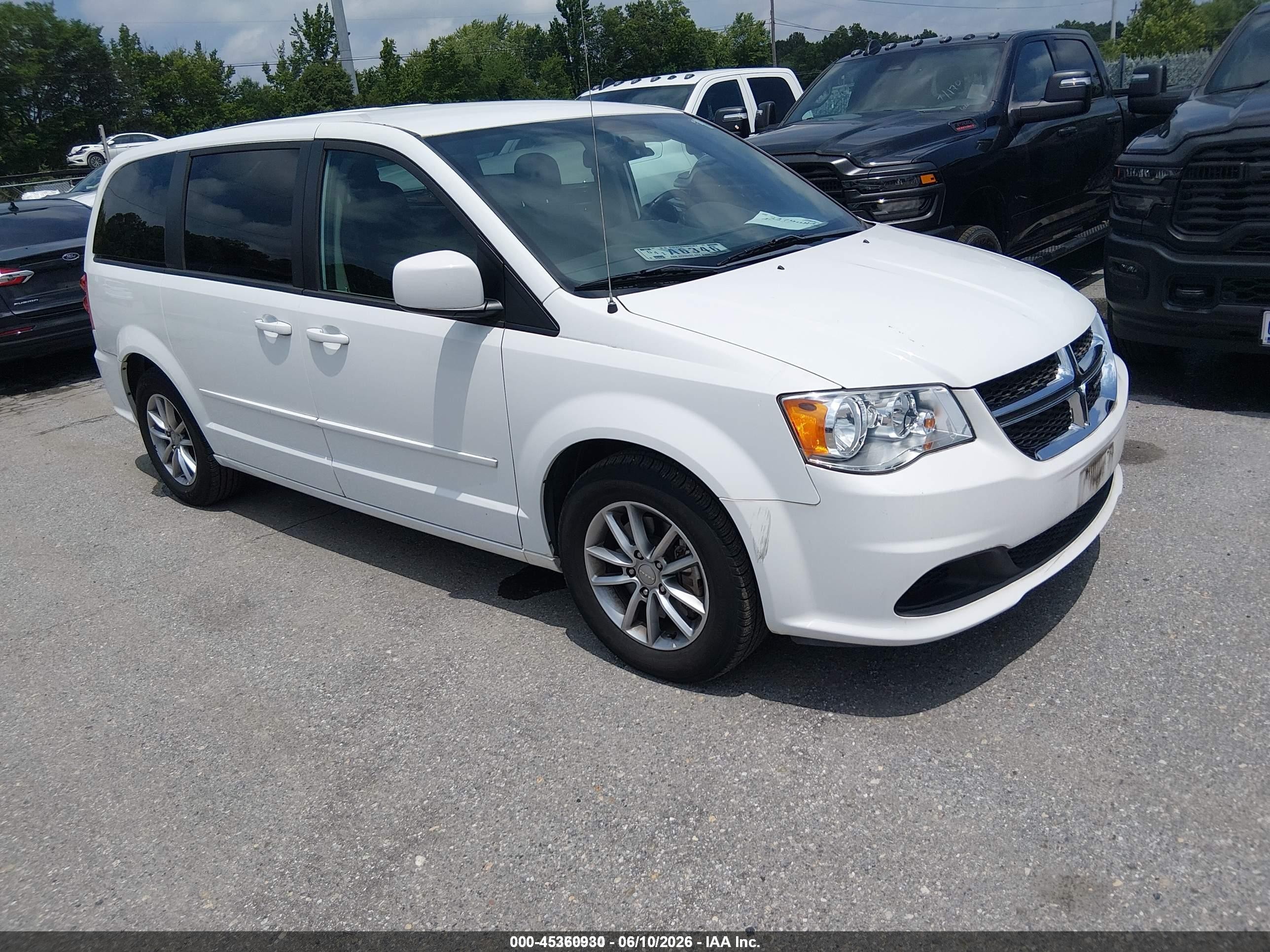 2016 Dodge Grand Caravan SE, VIN 2C4RDGBG3GR352259 — Обычный износ
