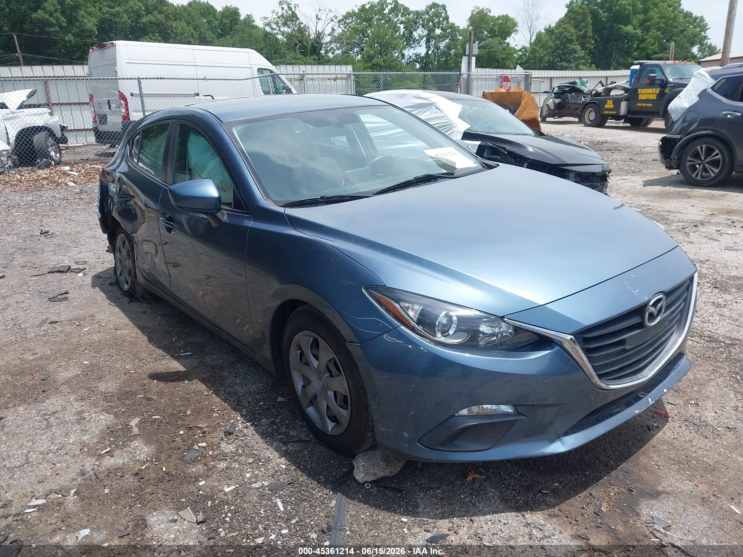 2015 Mazda 3 i Sport, VIN 3MZBM1K7XFM126477 — Side
