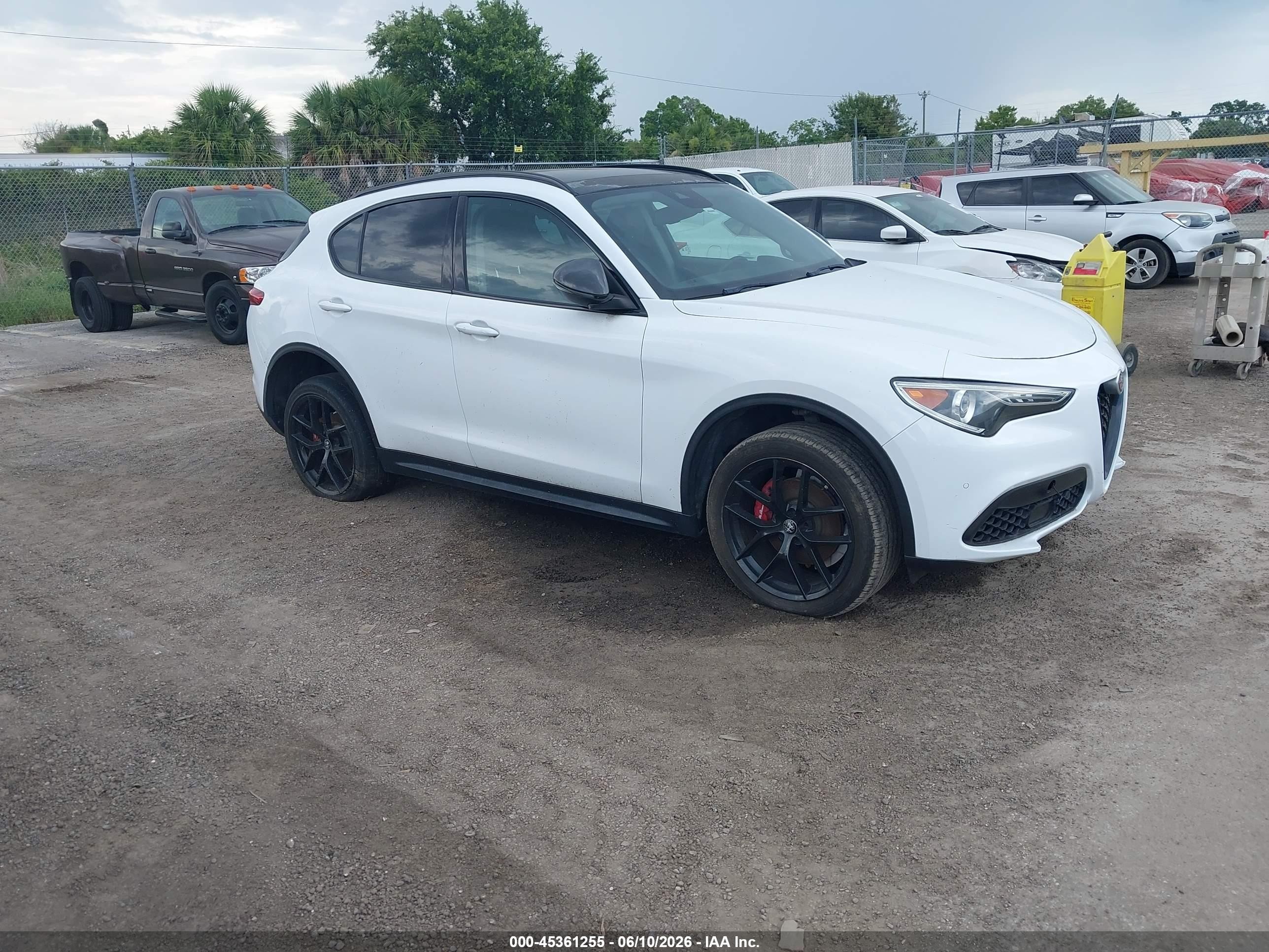 2019 Alfa Romeo Stelvio, VIN ZASPAJAN4K7C36860 — Mechanical