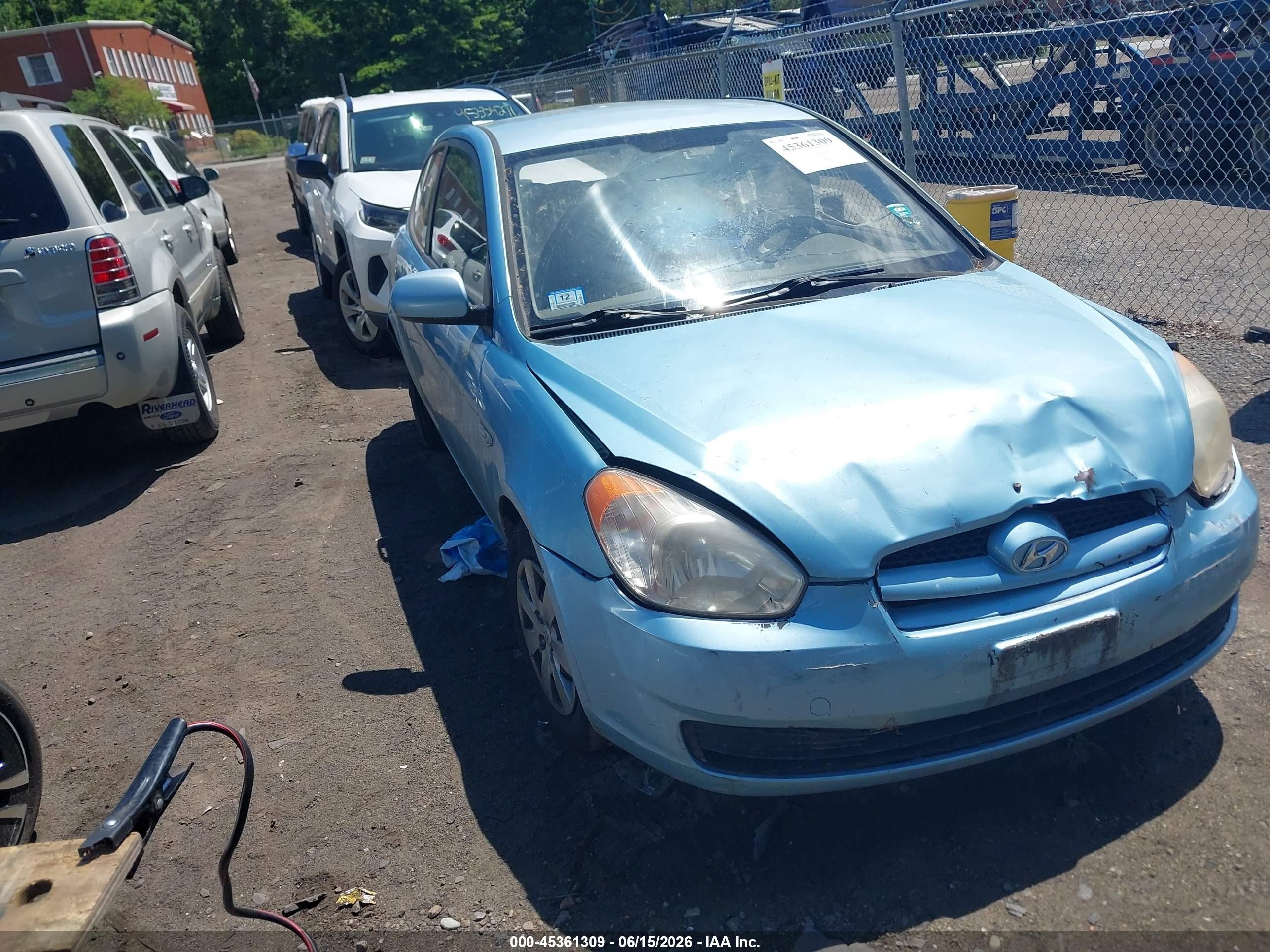 2010 Hyundai Accent GS, VIN KMHCM3AC7AU161351 — Side