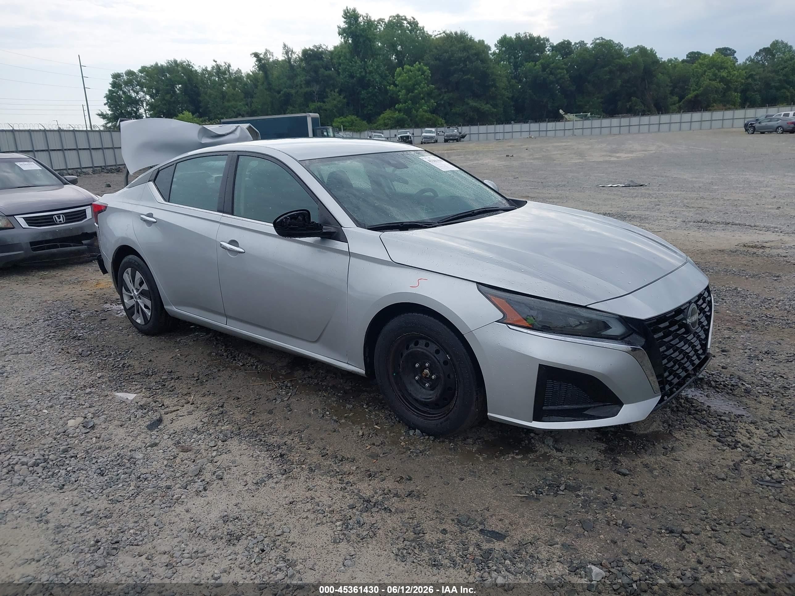 2023 Nissan Altima S, VIN 1N4BL4BV5PN311944 — Rear end