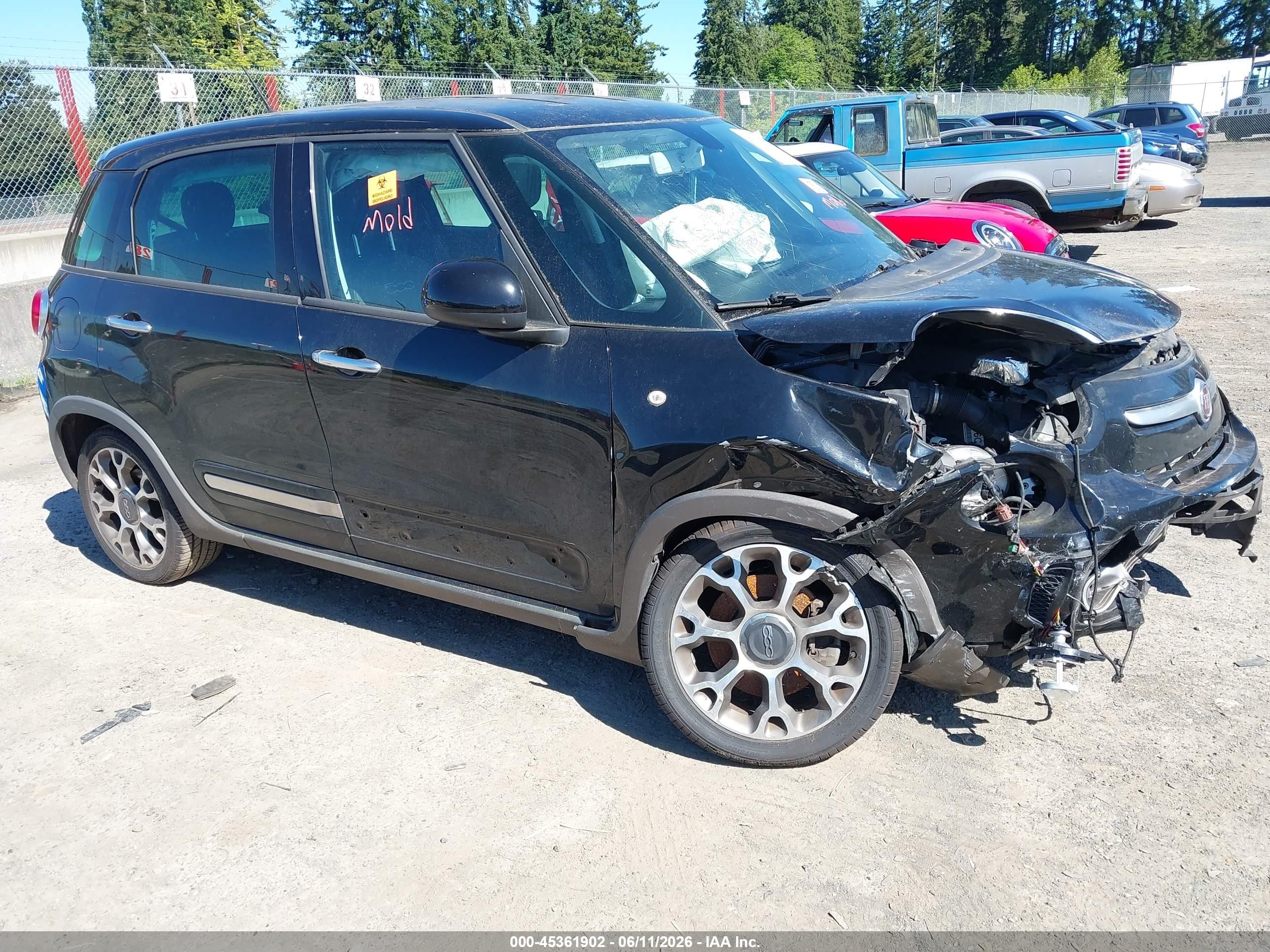 2014 FIAT 500L Trekking, VIN ZFBCFADH0EZ010745 — Normal wear