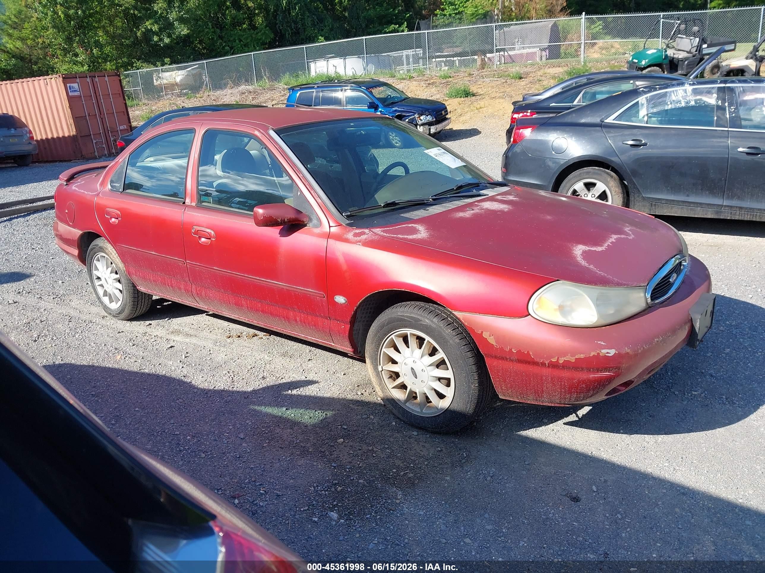 1998 Ford Contour SE Fleet, VIN 1FAFP6632WK237313 — Side