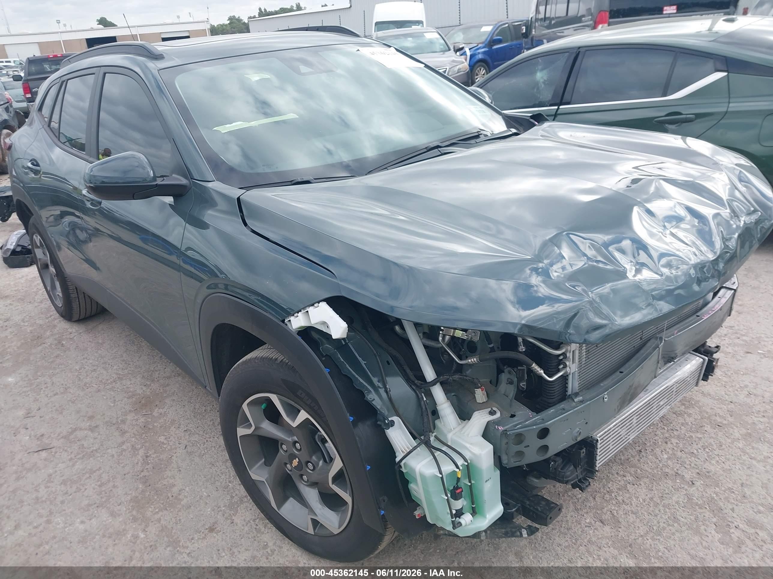 2025 Chevrolet Trax LT, VIN KL77LHEP0SC226290 — Front end