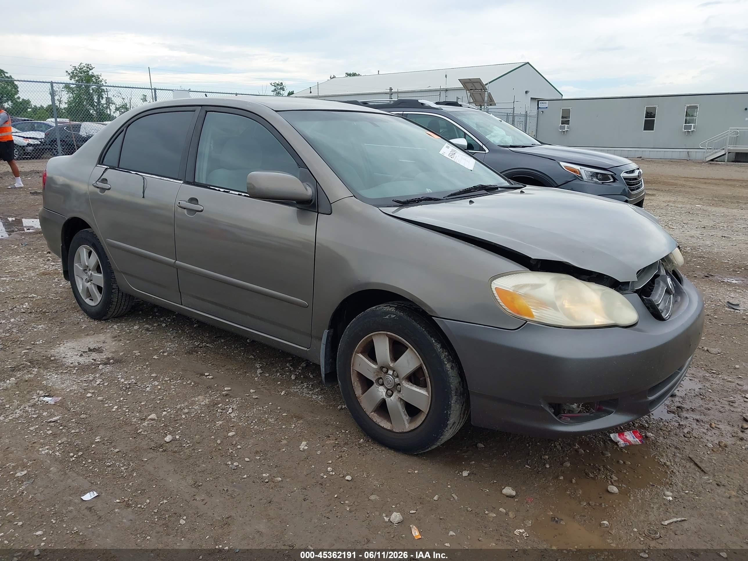2004 Toyota Corolla CE, VIN 1NXBR32E44Z275289 — Front end