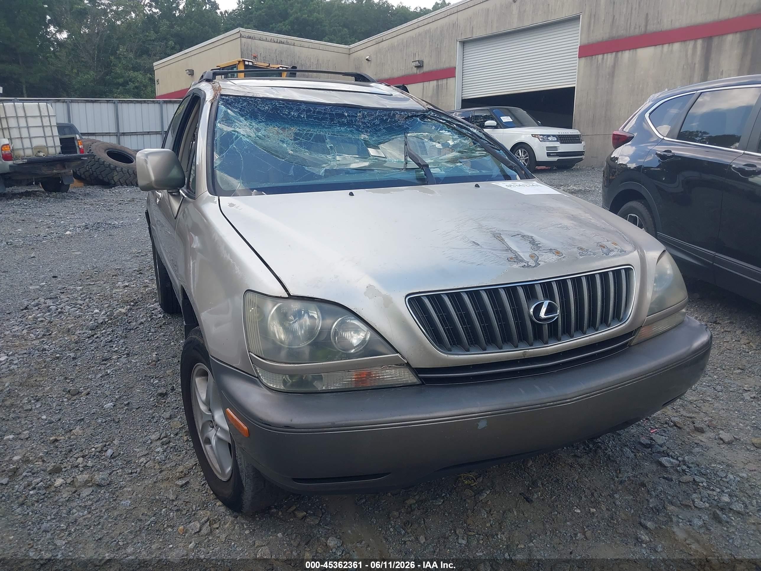 2000 Lexus RX 300, VIN JT6GF10U0Y0080389 — Rollover