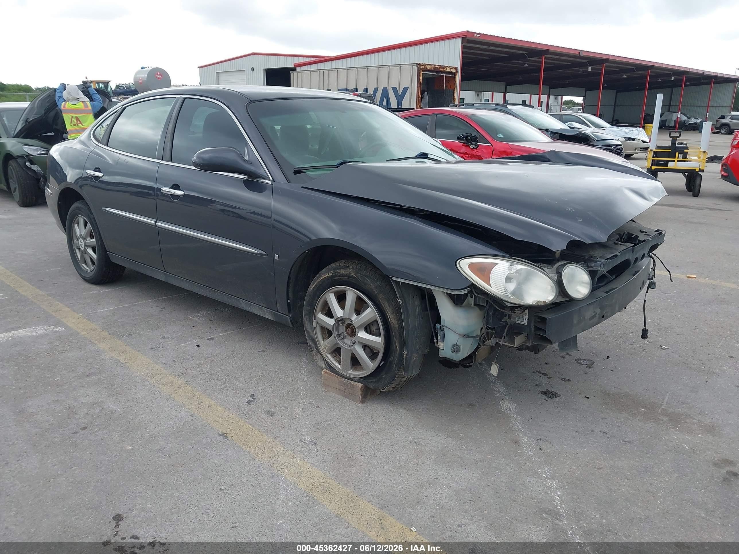 2008 Buick LaCrosse CX, VIN 2G4WC582281196460 — По всему кузову