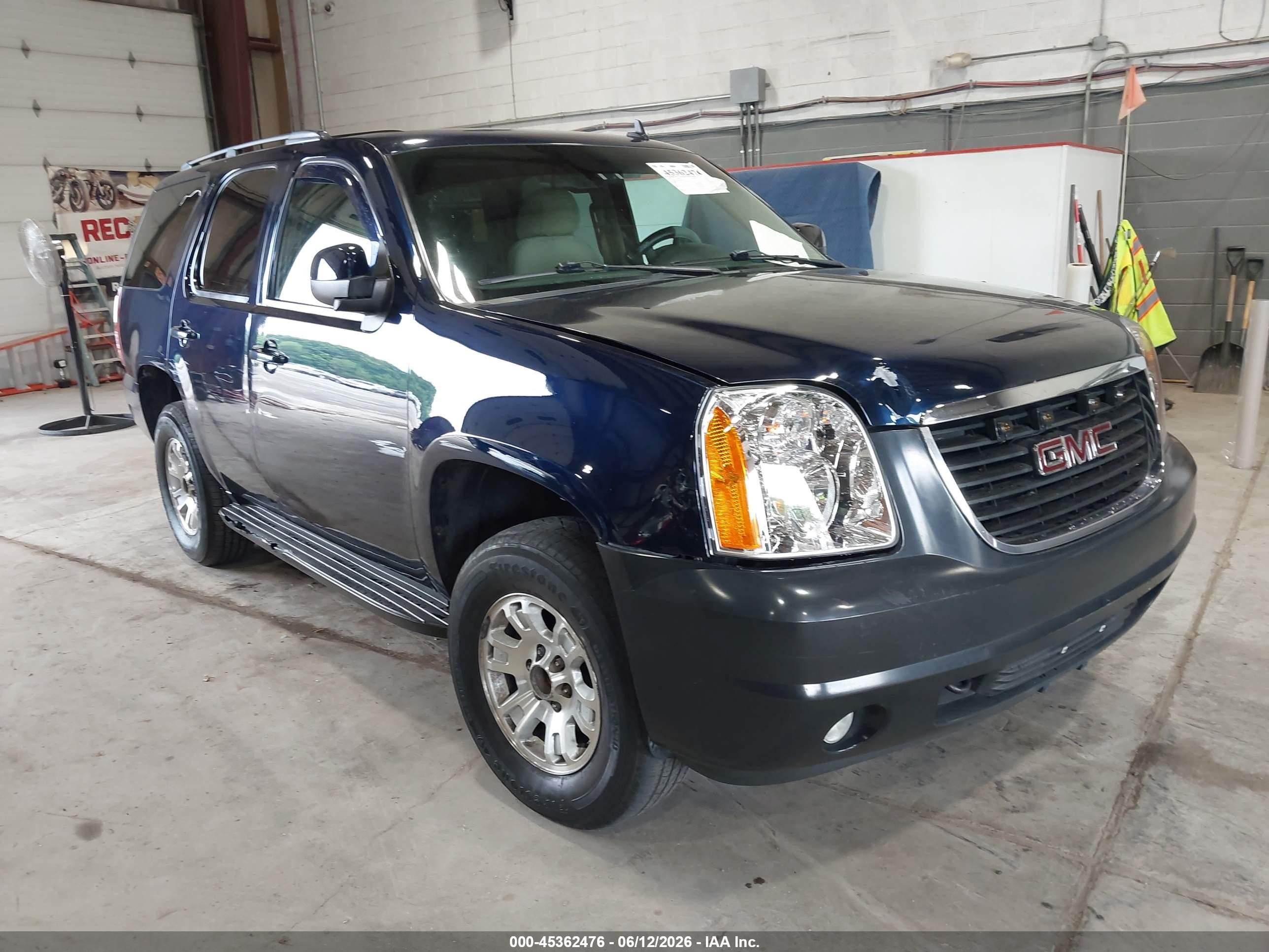 2008 GMC Yukon Commercial, VIN 1GKFK13088R265038 — Side