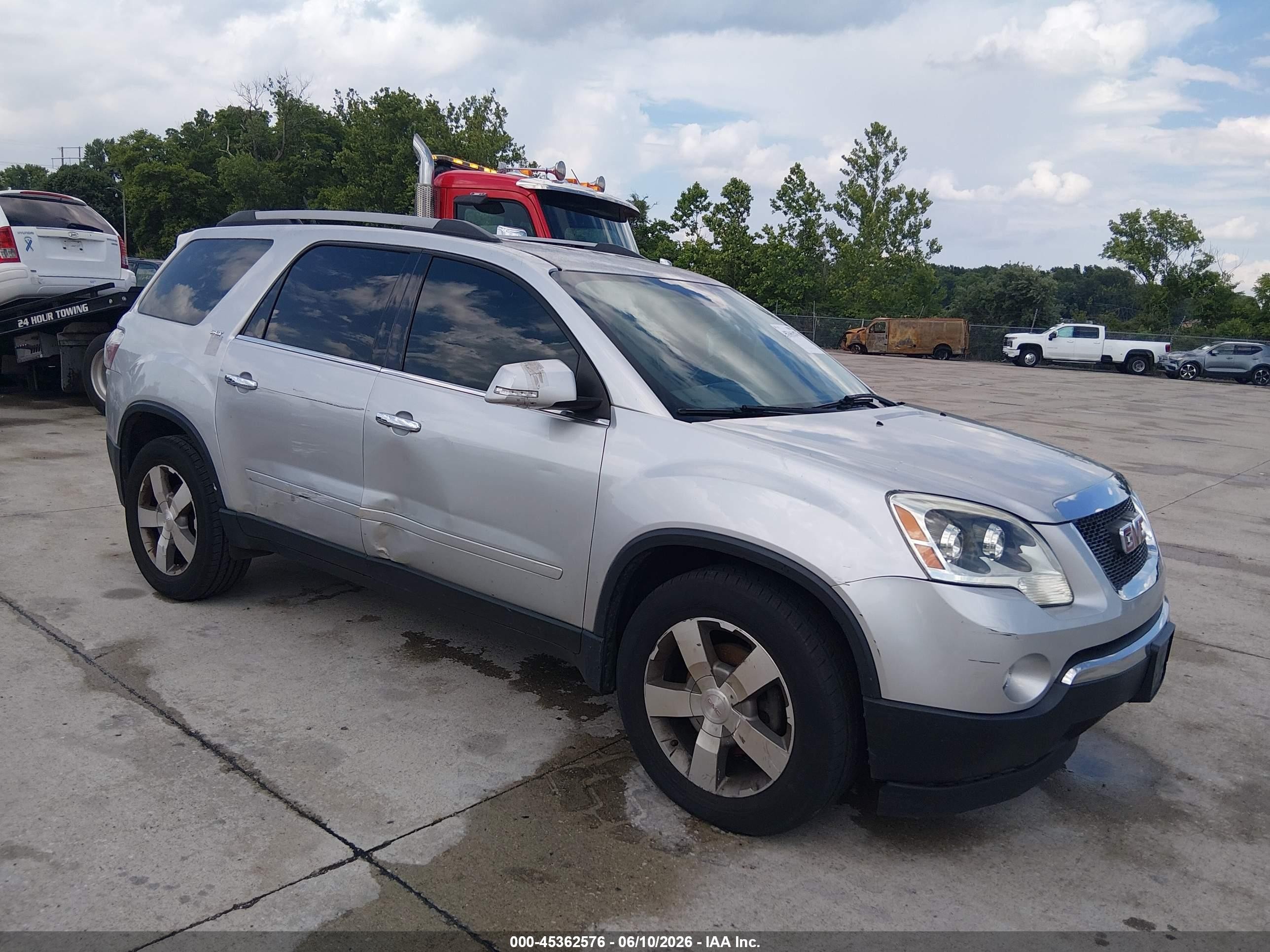 2012 GMC Acadia SLT1, VIN 1GKKRRED3CJ324643 — Normal wear