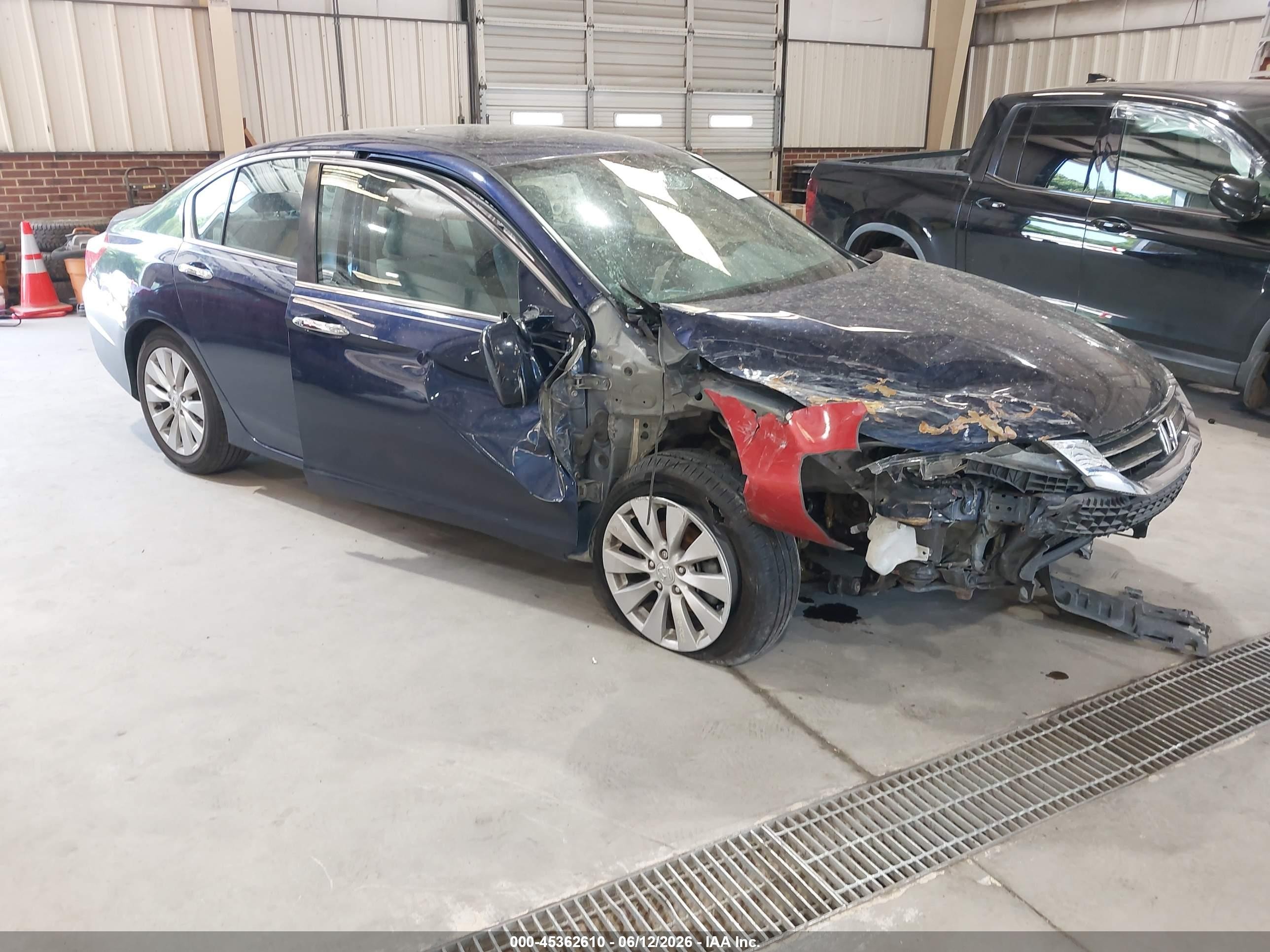 2015 Honda Accord EX, VIN 1HGCR2F78FA114433 — Перед