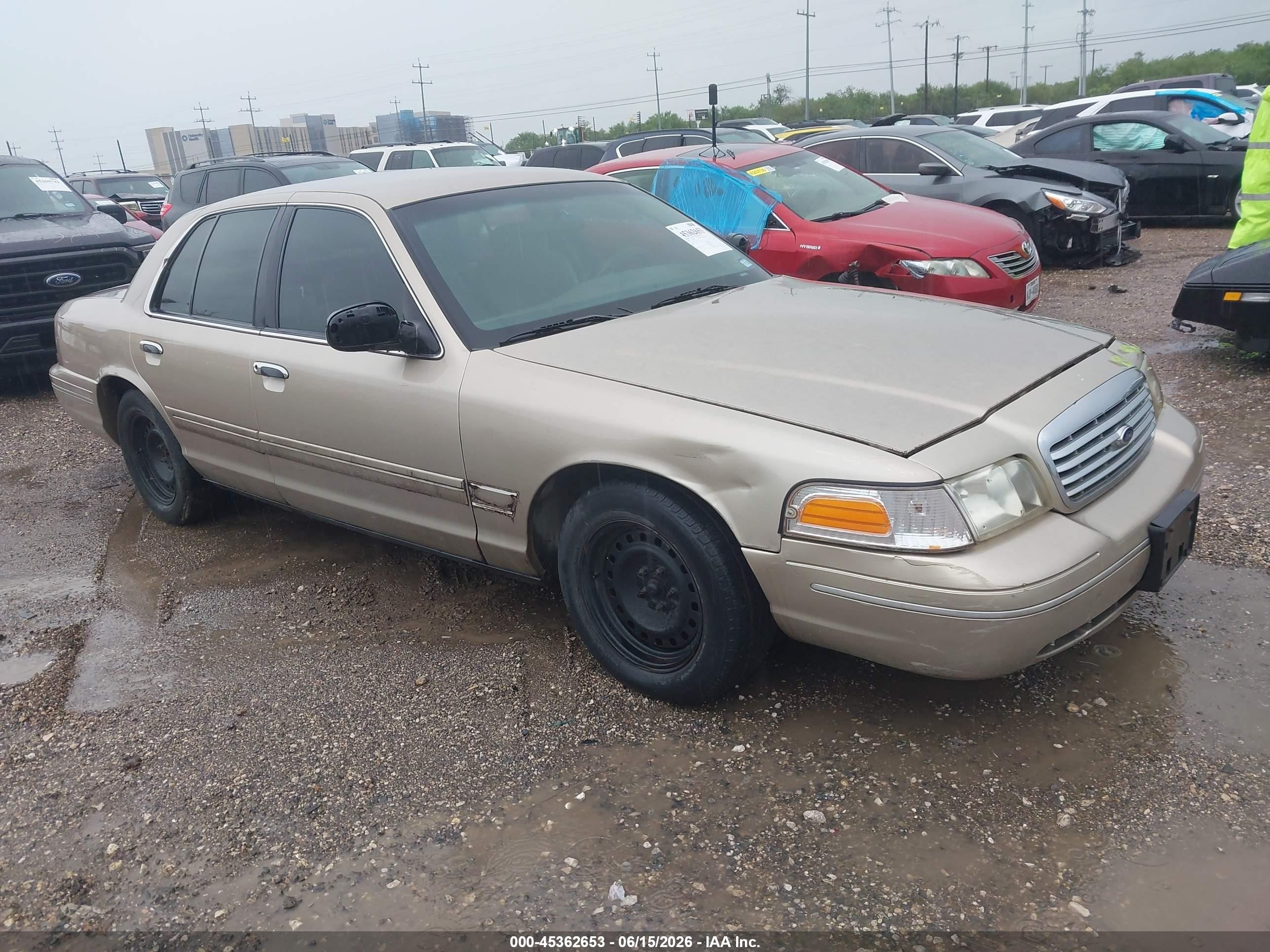 2000 Ford Crown Victoria, VIN 2FAFP73W7YX125627 — Mechanical