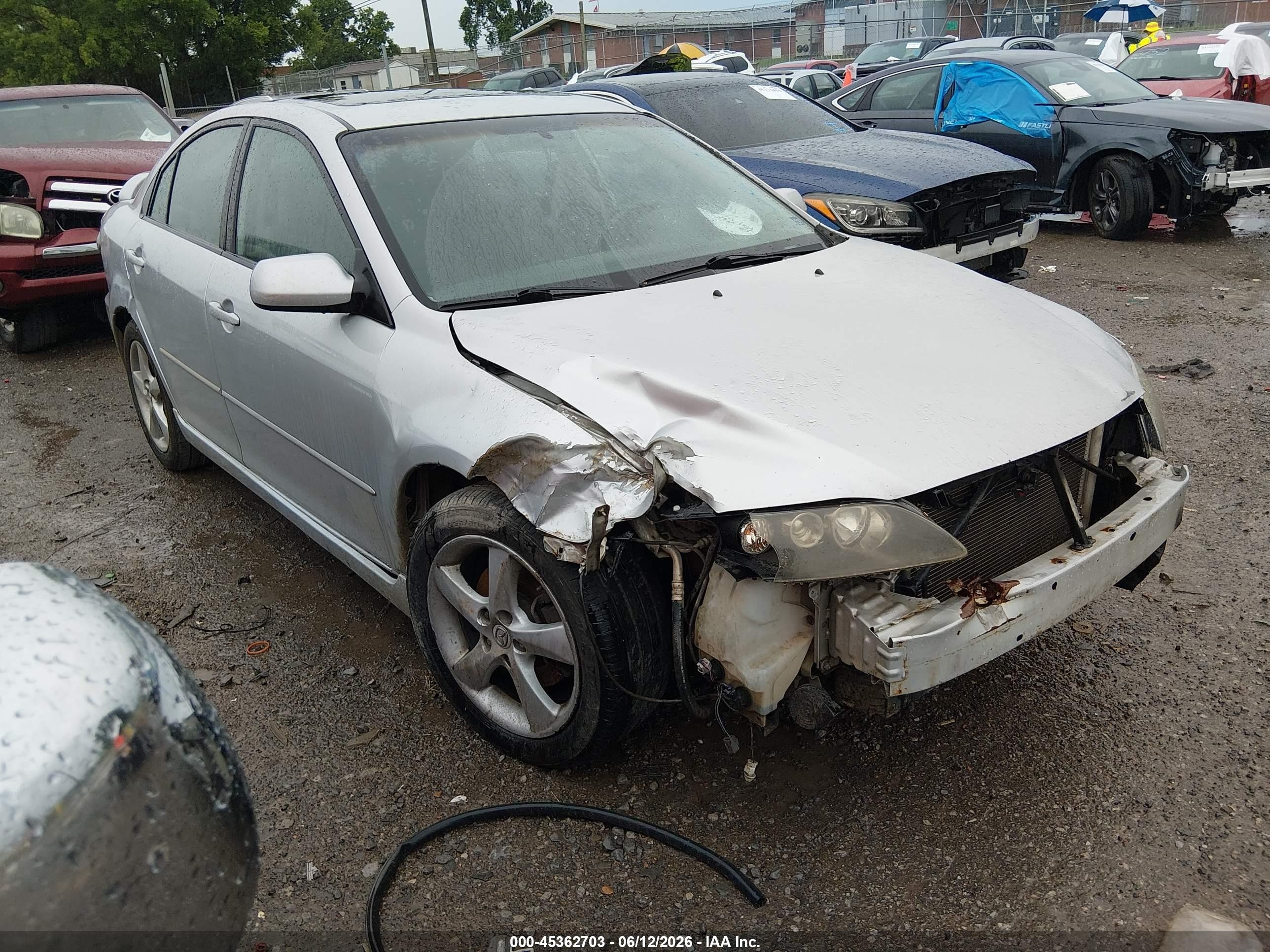 2007 Mazda 6 i Sport VE, VIN 1YVHP84C775M43741 — Front end