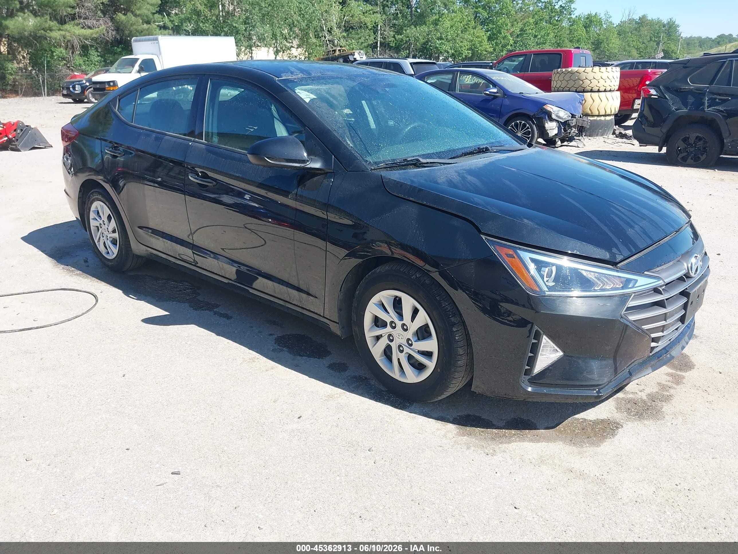 2020 Hyundai Elantra SE, VIN 5NPD74LF1LH602904 — Normal wear