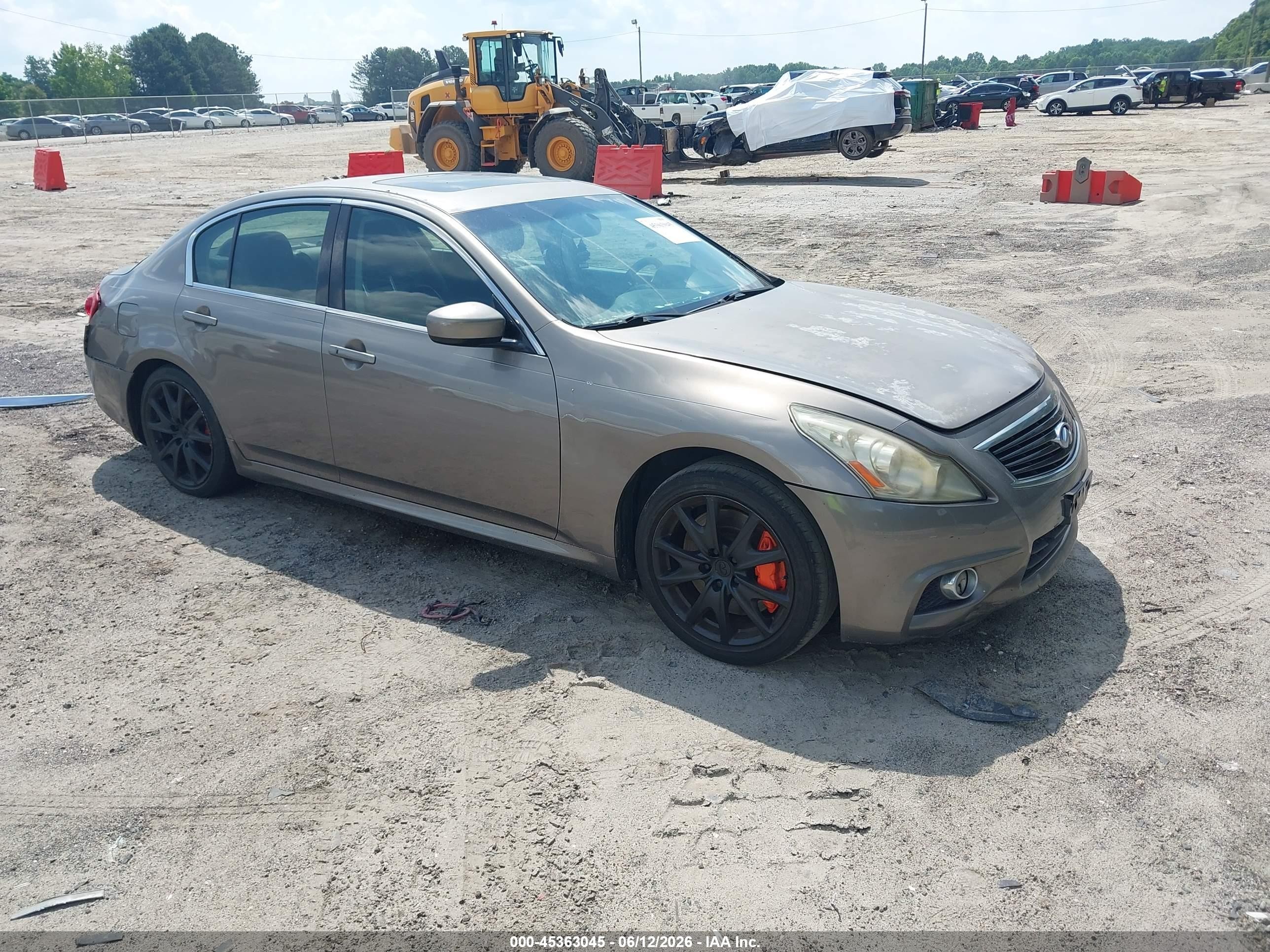 2013 Infiniti G37 Journey, VIN JN1CV6AP6DM302004 — Rear end