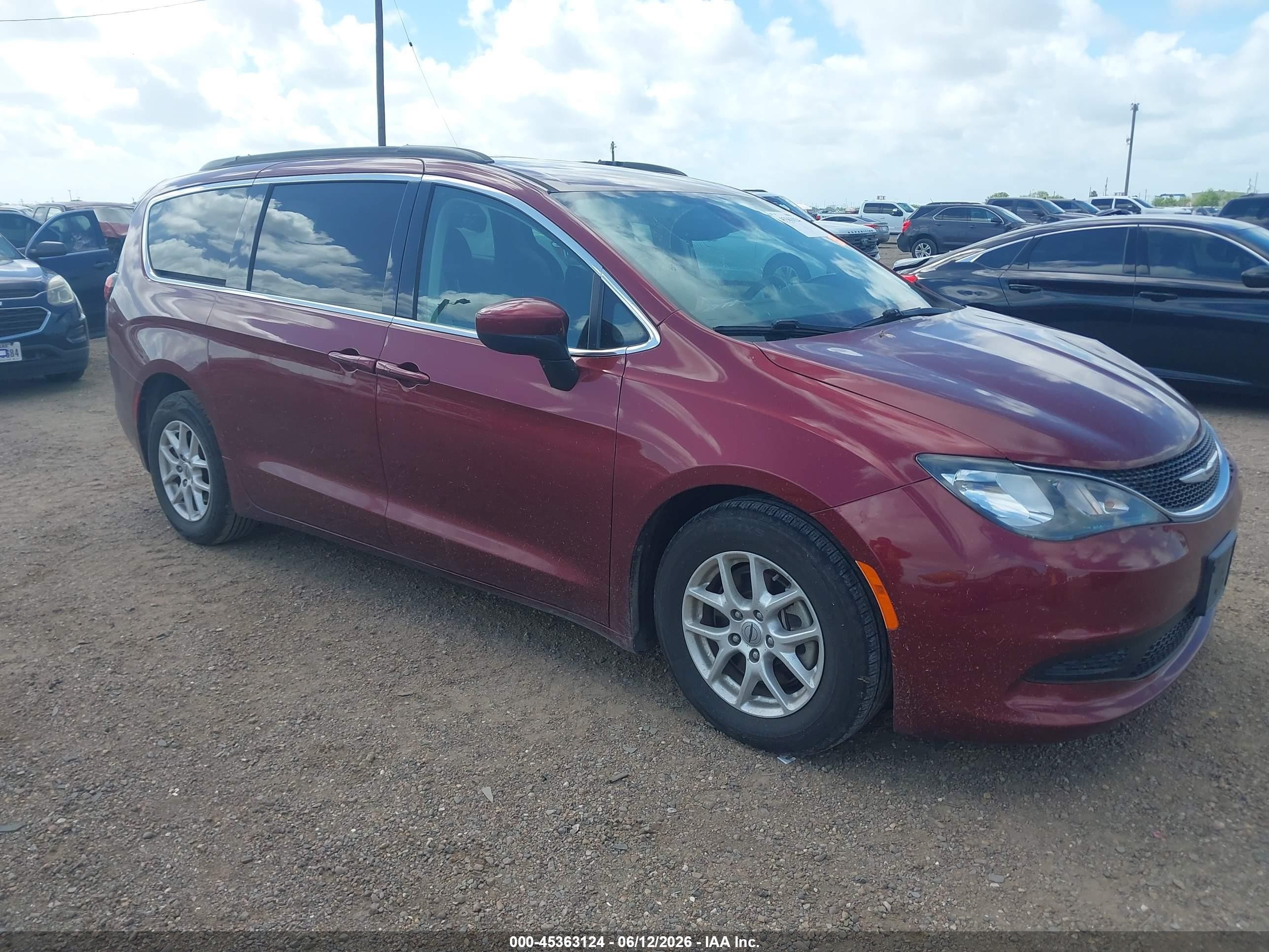 2021 Chrysler Voyager LXi, VIN 2C4RC1DG1MR528489 — Front end