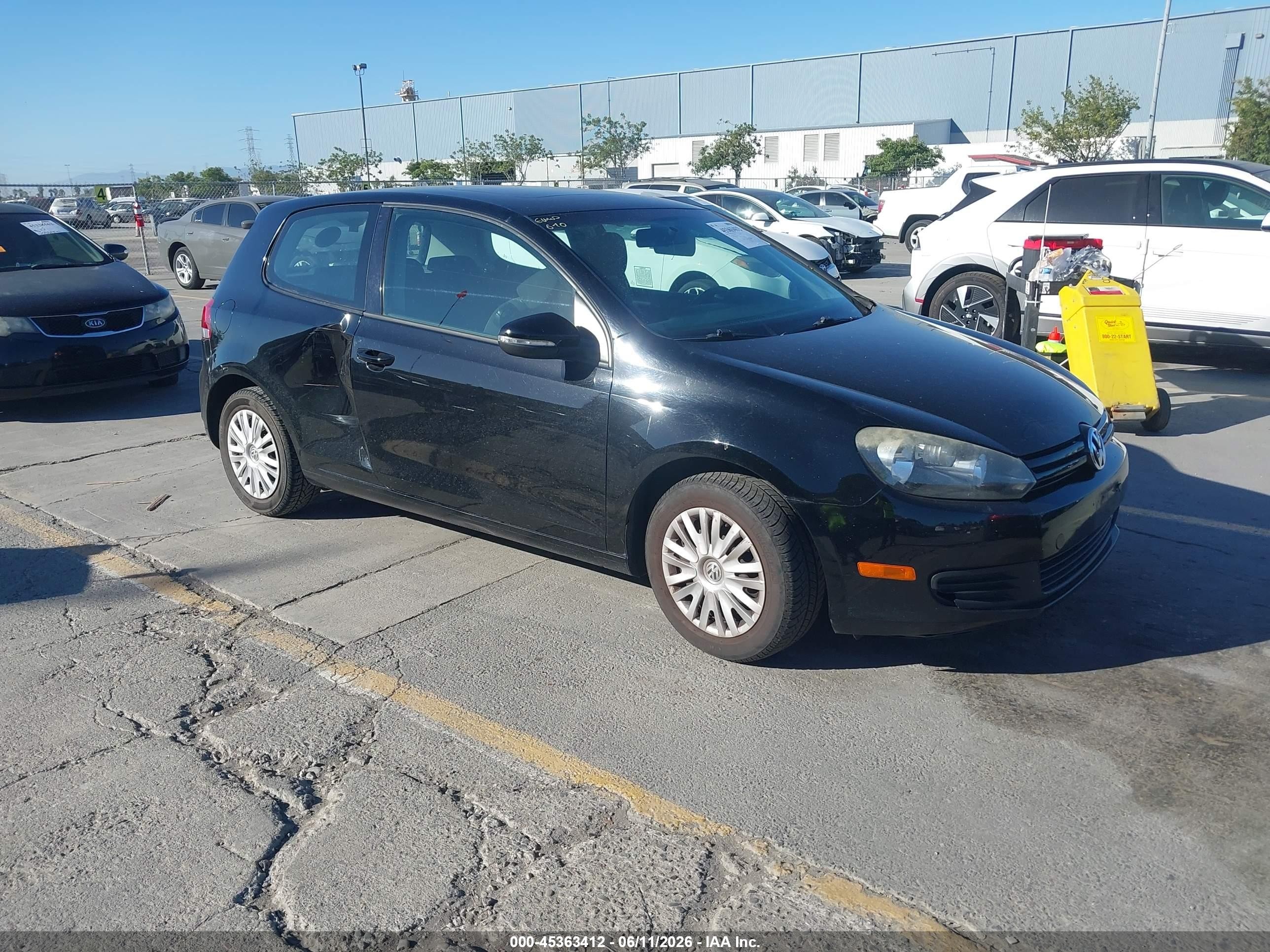 2010 Volkswagen Golf, VIN WVWBB7AJ2AW310801 — Бок