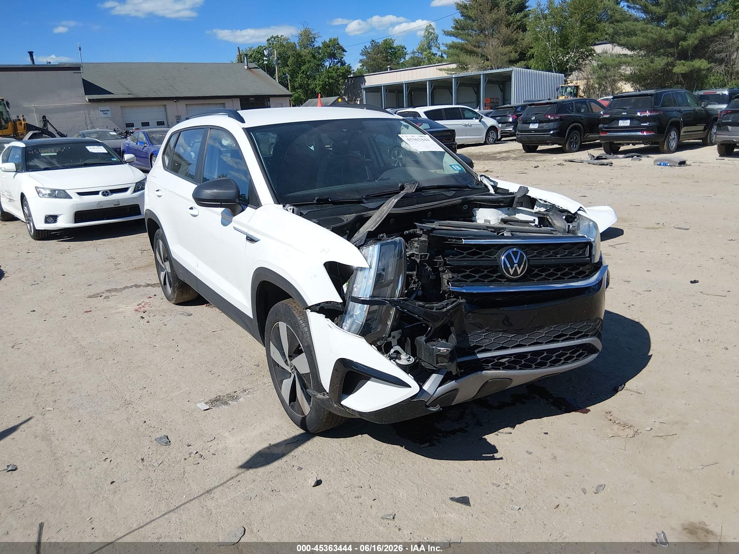 2023 Volkswagen Taos S, VIN 3VVGX7B29PM364847 — Front end