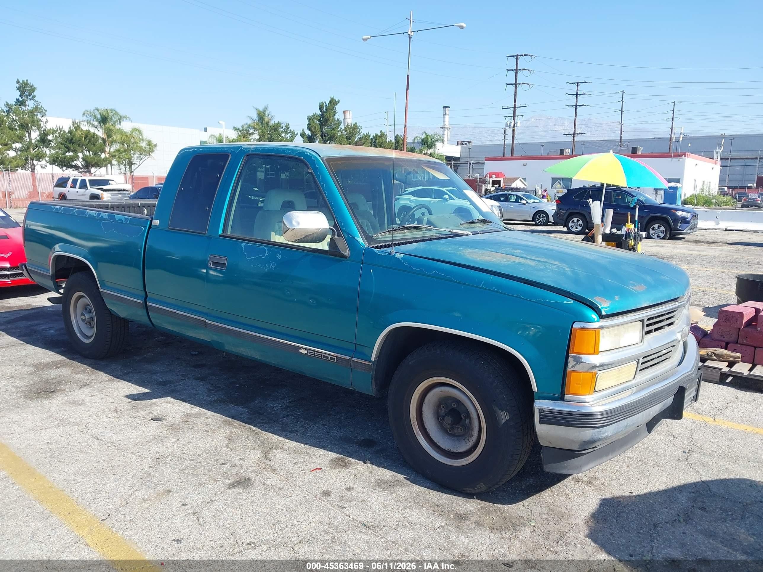 1994 Chevrolet Silverado 2500, VIN 1GCFC29K0RE314152 — Normal wear