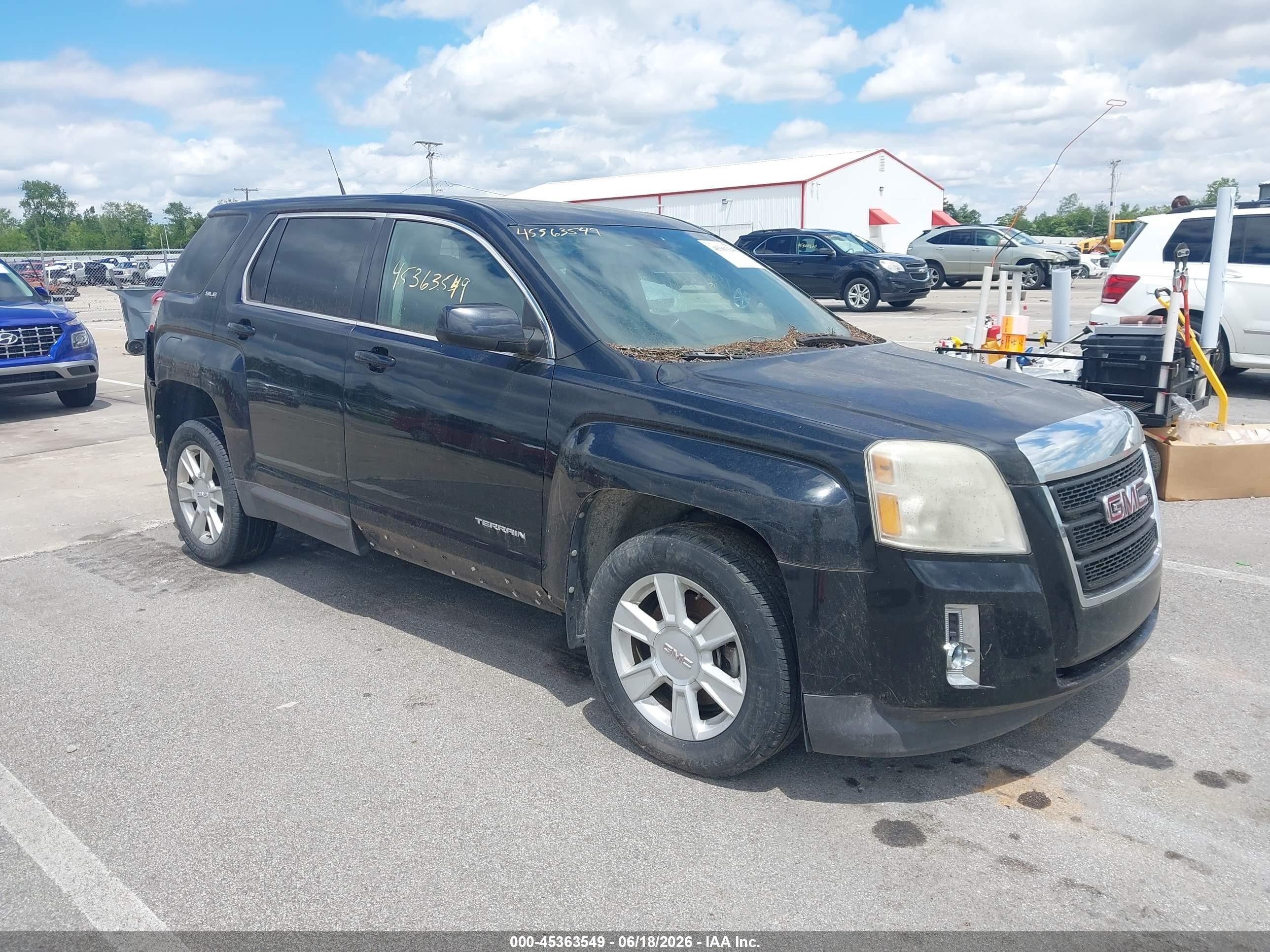 2011 GMC Terrain SLE-1, VIN 2CTALMEC2B6426499 — Front end