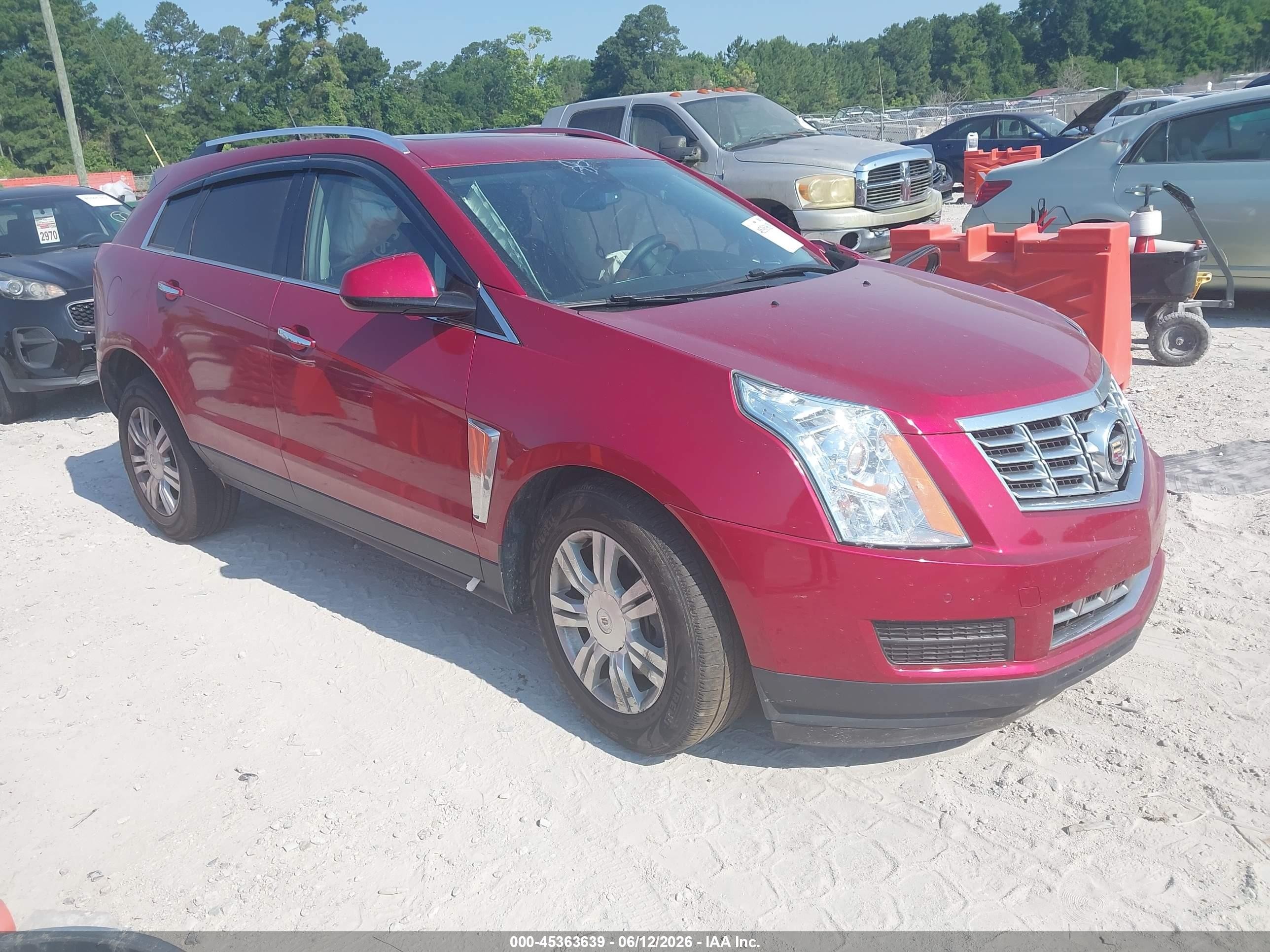 2016 Cadillac SRX Luxury Collection, VIN 3GYFNBE32GS582691 — Side