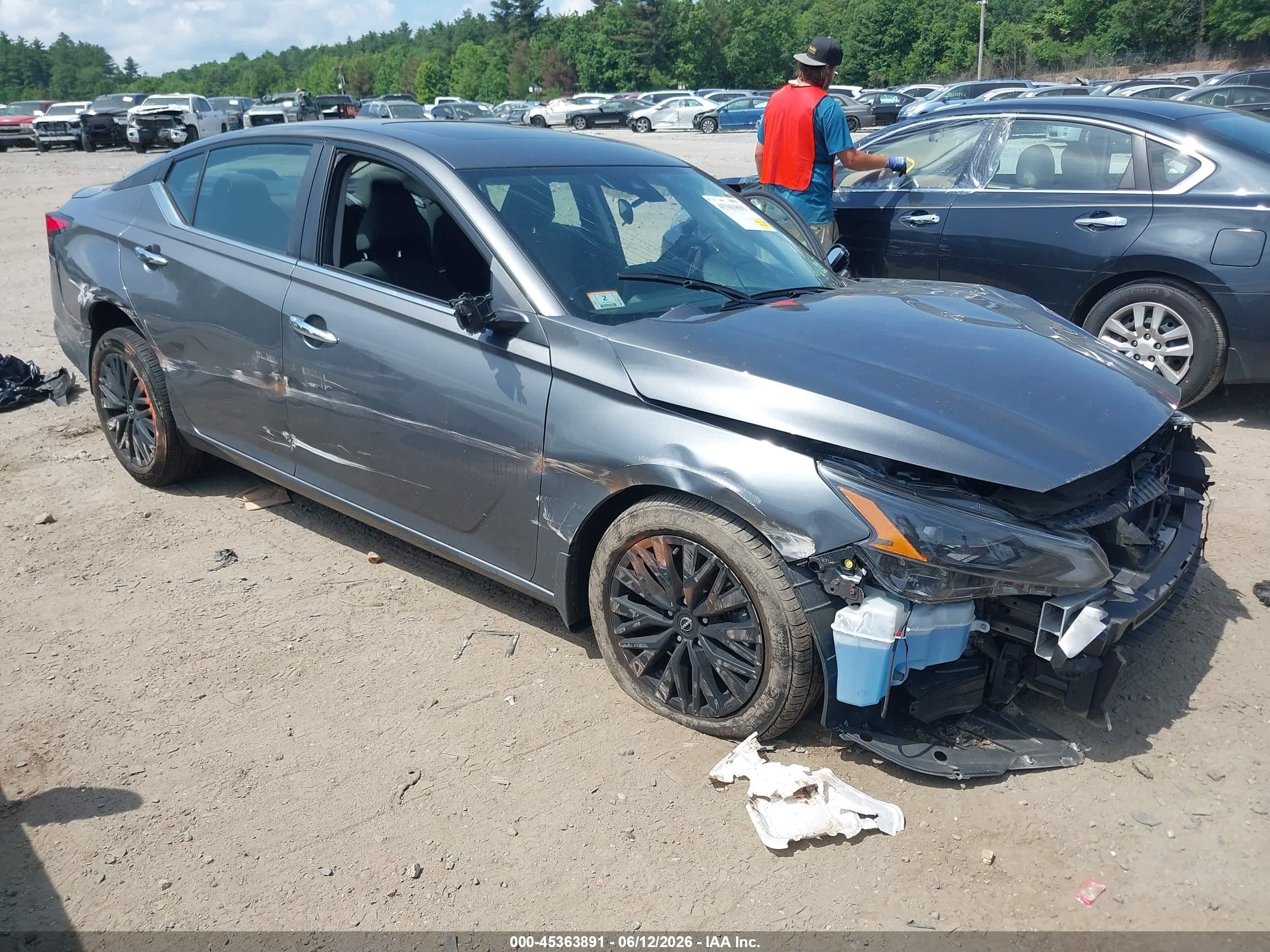 2025 Nissan Altima SV, VIN 1N4BL4DW5SN346174 — Side