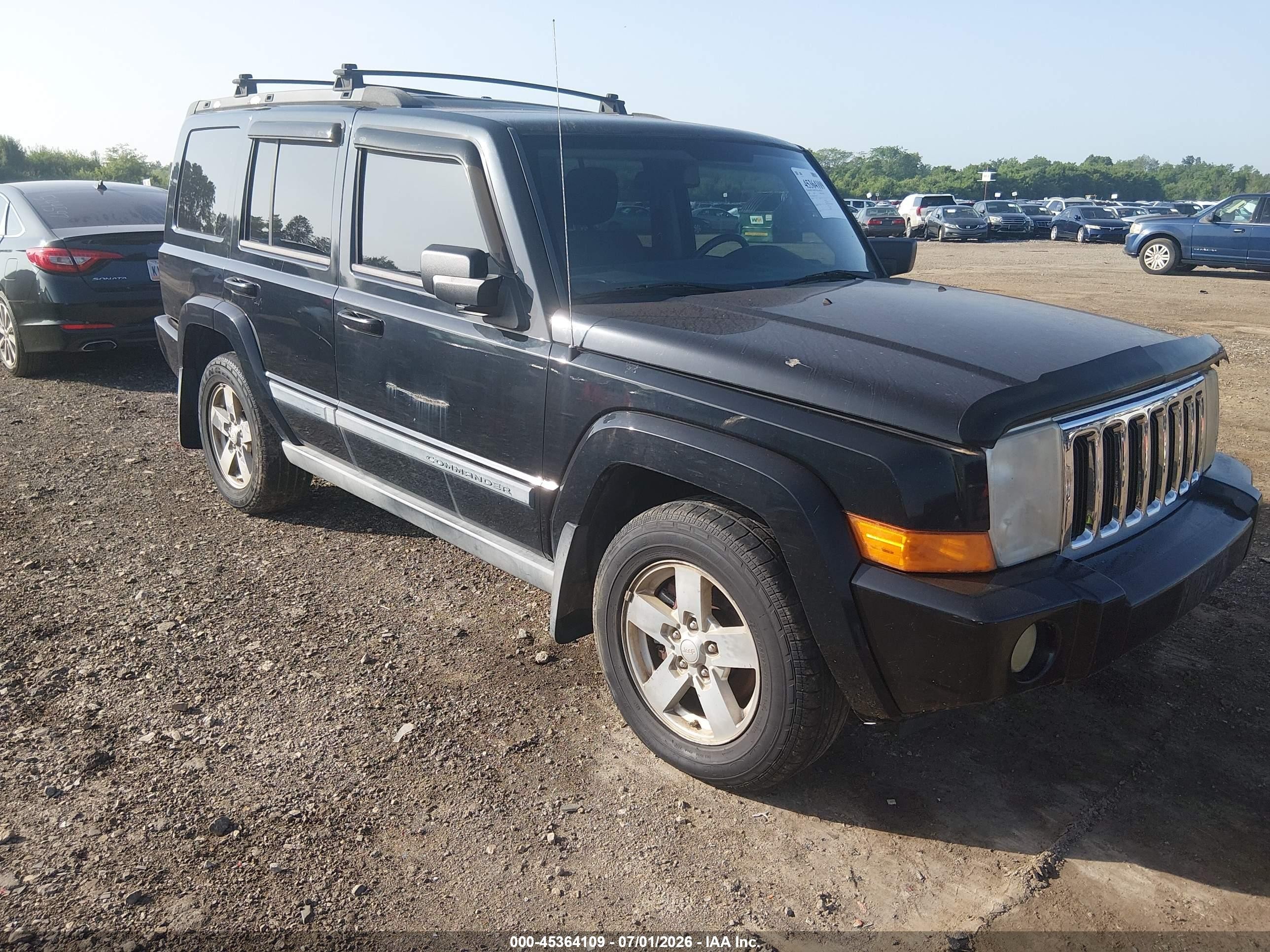 2007 Jeep Commander Sport, VIN 1J8HG48P87C545856 — Normal wear