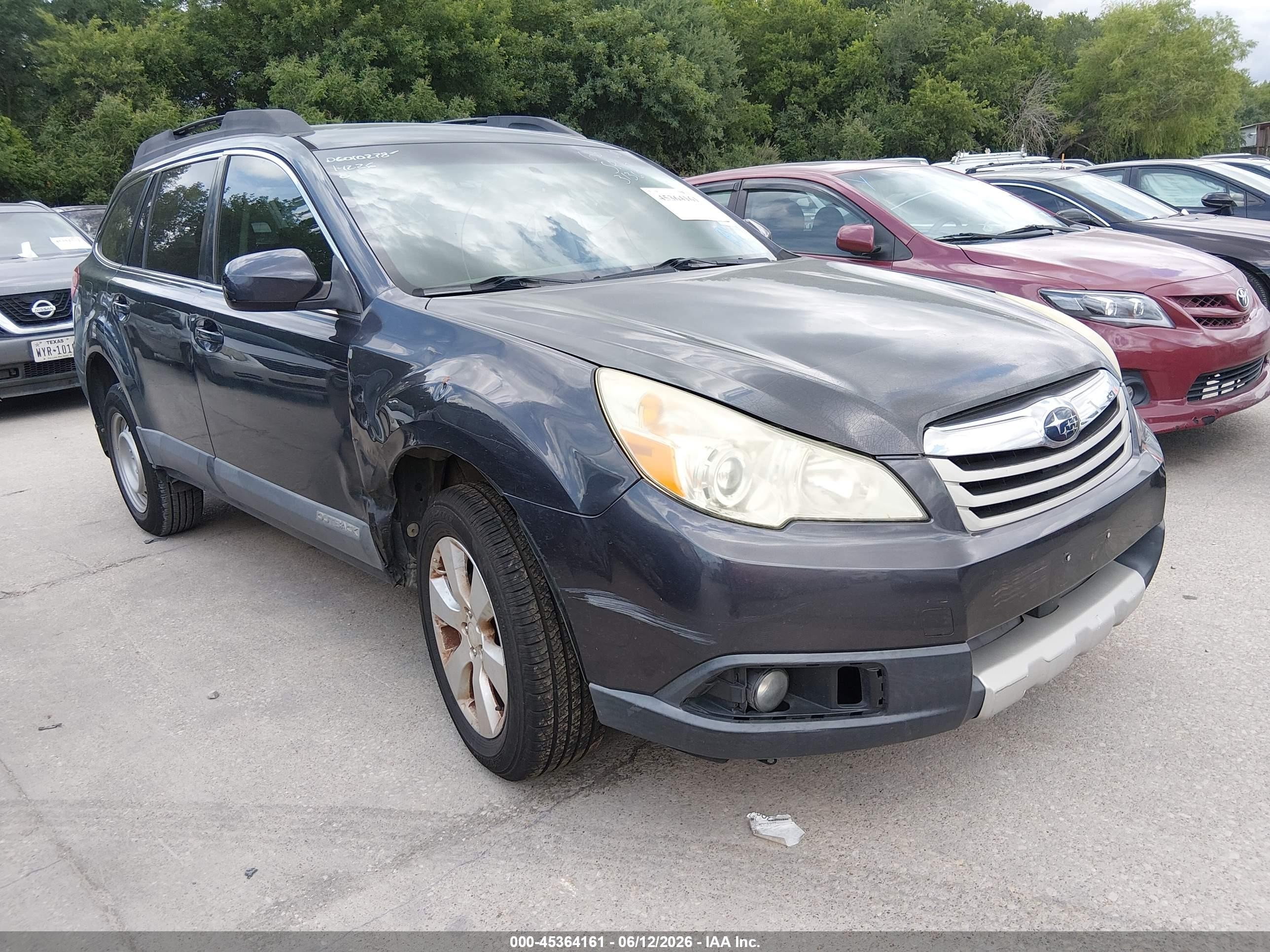 2011 Subaru Outback Limited Power Moon, VIN 4S4BRCLC7B3313694 — Repossession