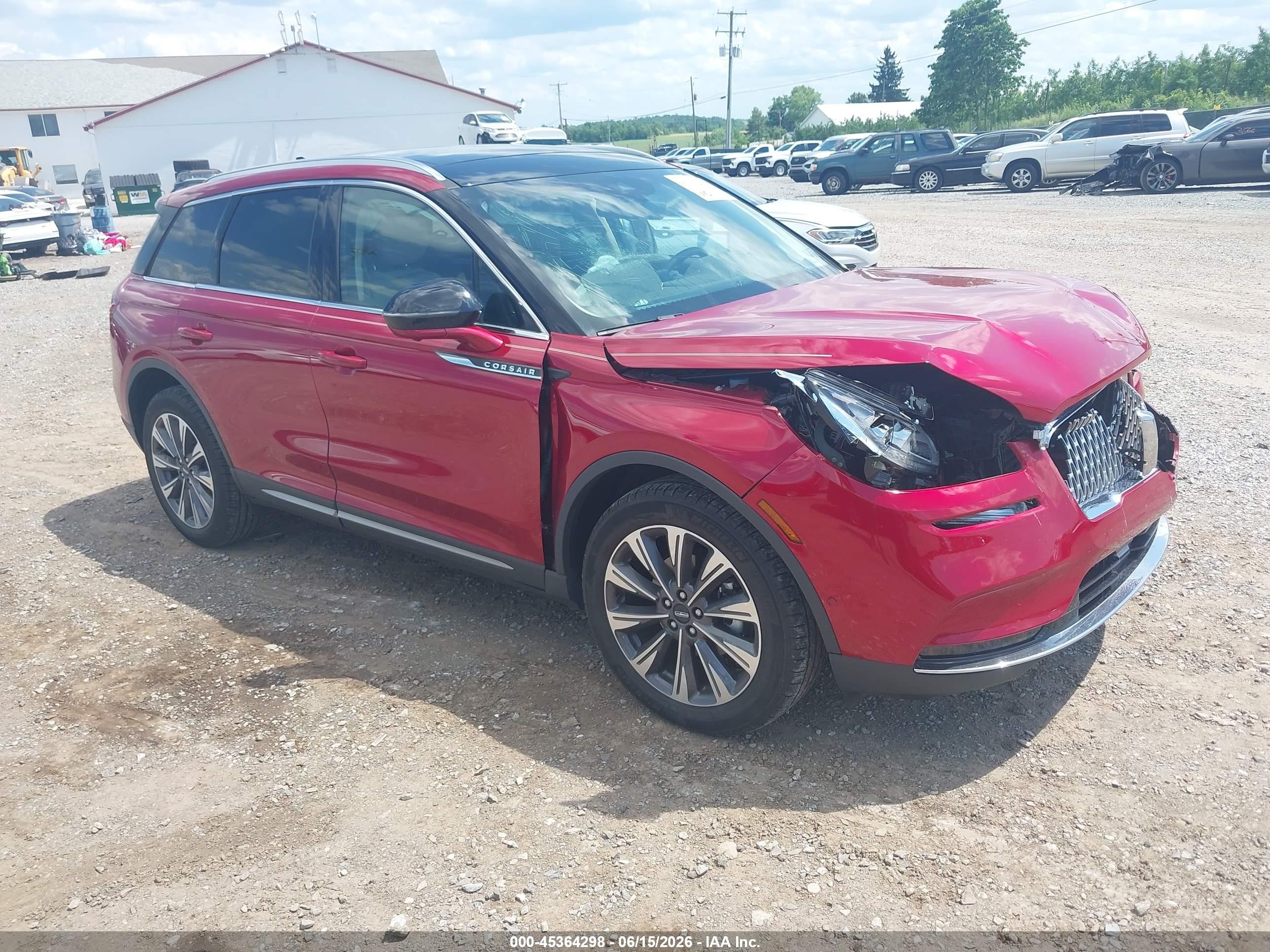 2020 Lincoln Corsair Reserve, VIN 5LMCJ2DH2LUL15362 — Front end