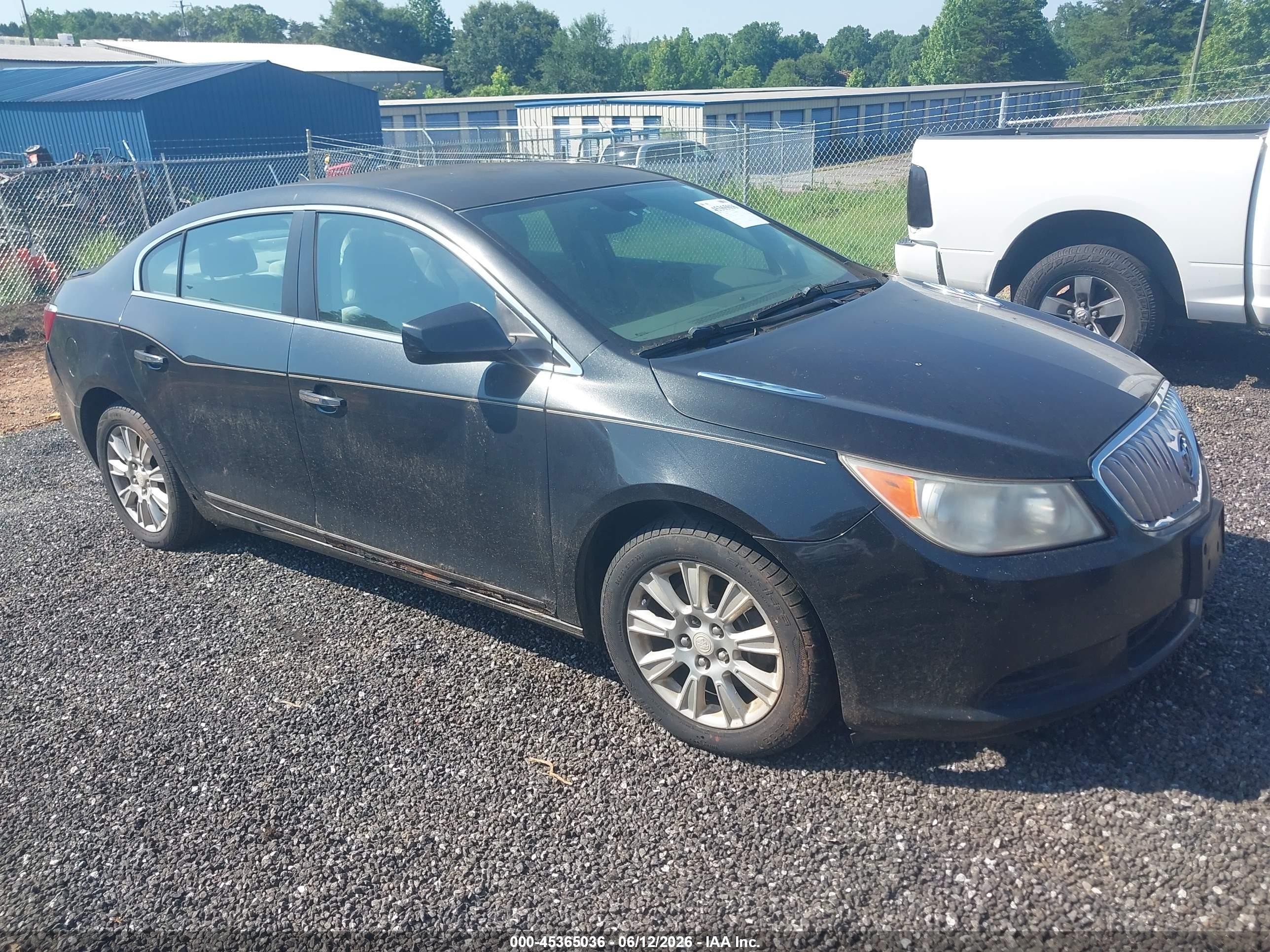 2011 Buick LaCrosse CX, VIN 1G4GA5EC9BF255706 — Обычный износ