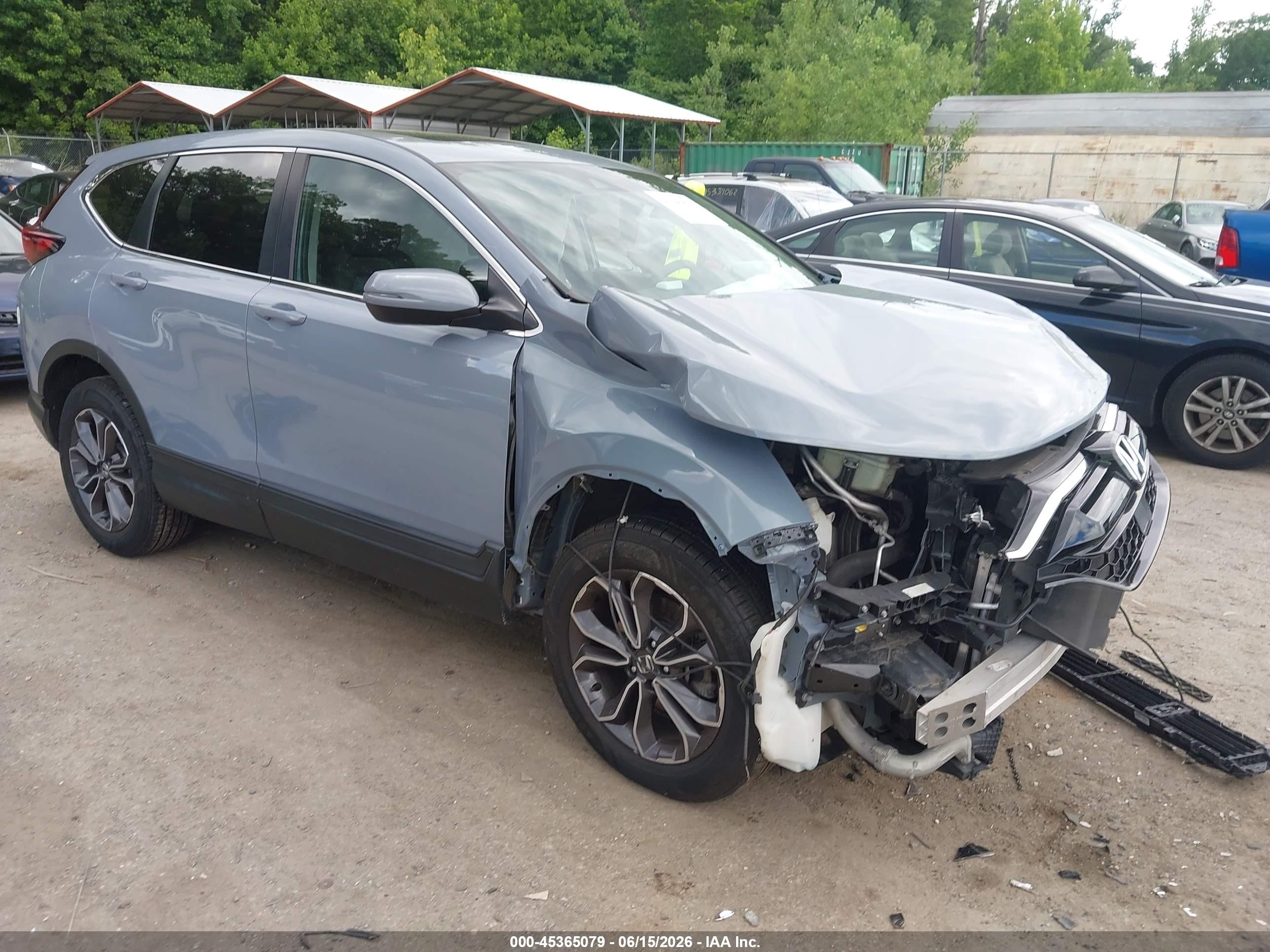 2020 Honda CR-V EX, VIN 2HKRW2H57LH616982 — Front end