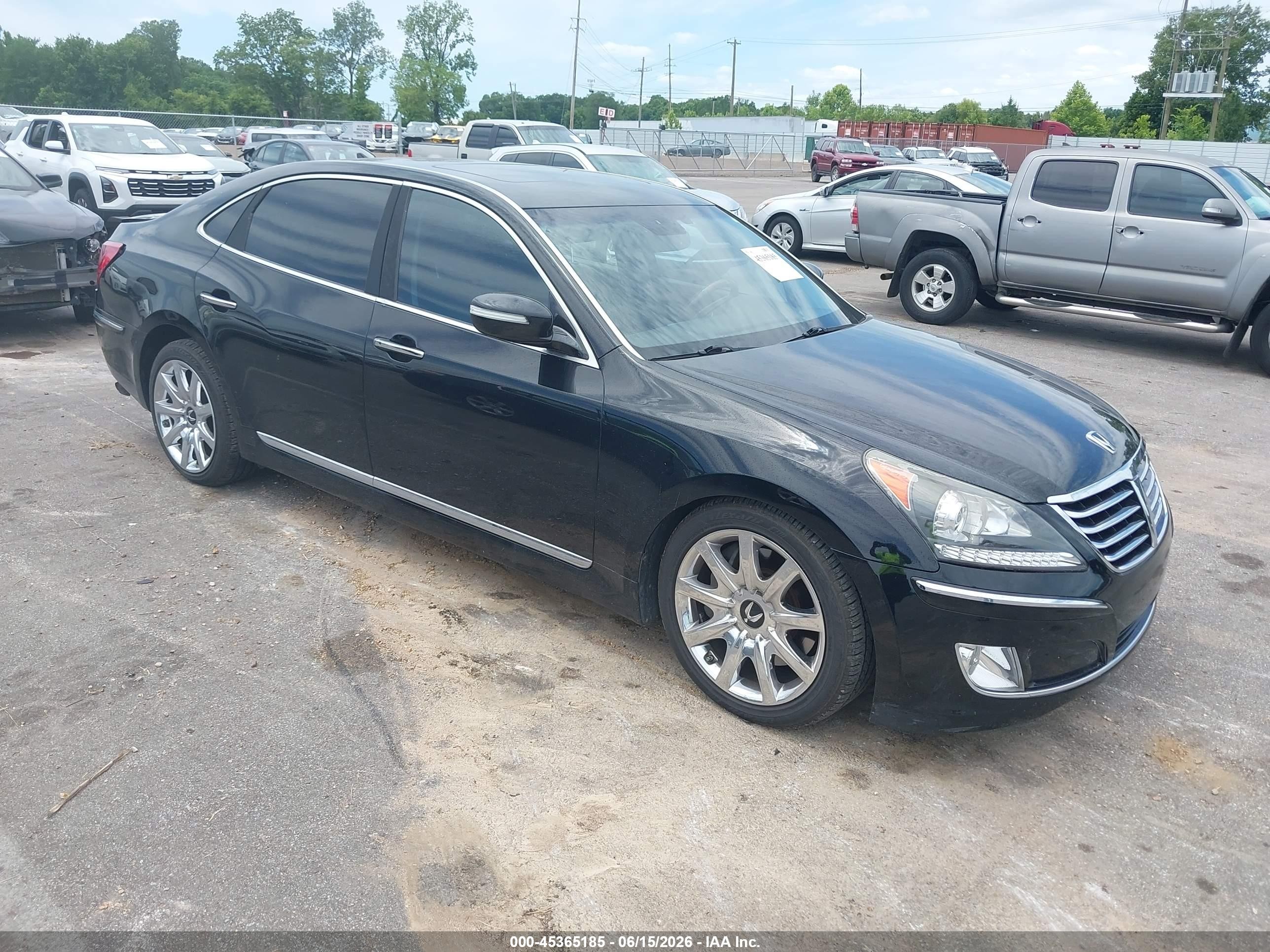 2013 Hyundai Equus Signature, VIN KMHGH4JH7DU064646 — Rear end