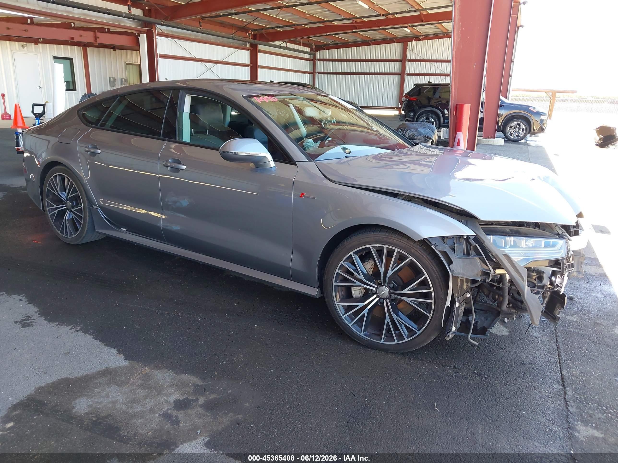 2016 Audi A7 Prestige, VIN WAU2GAFC7GN002804 — Front end