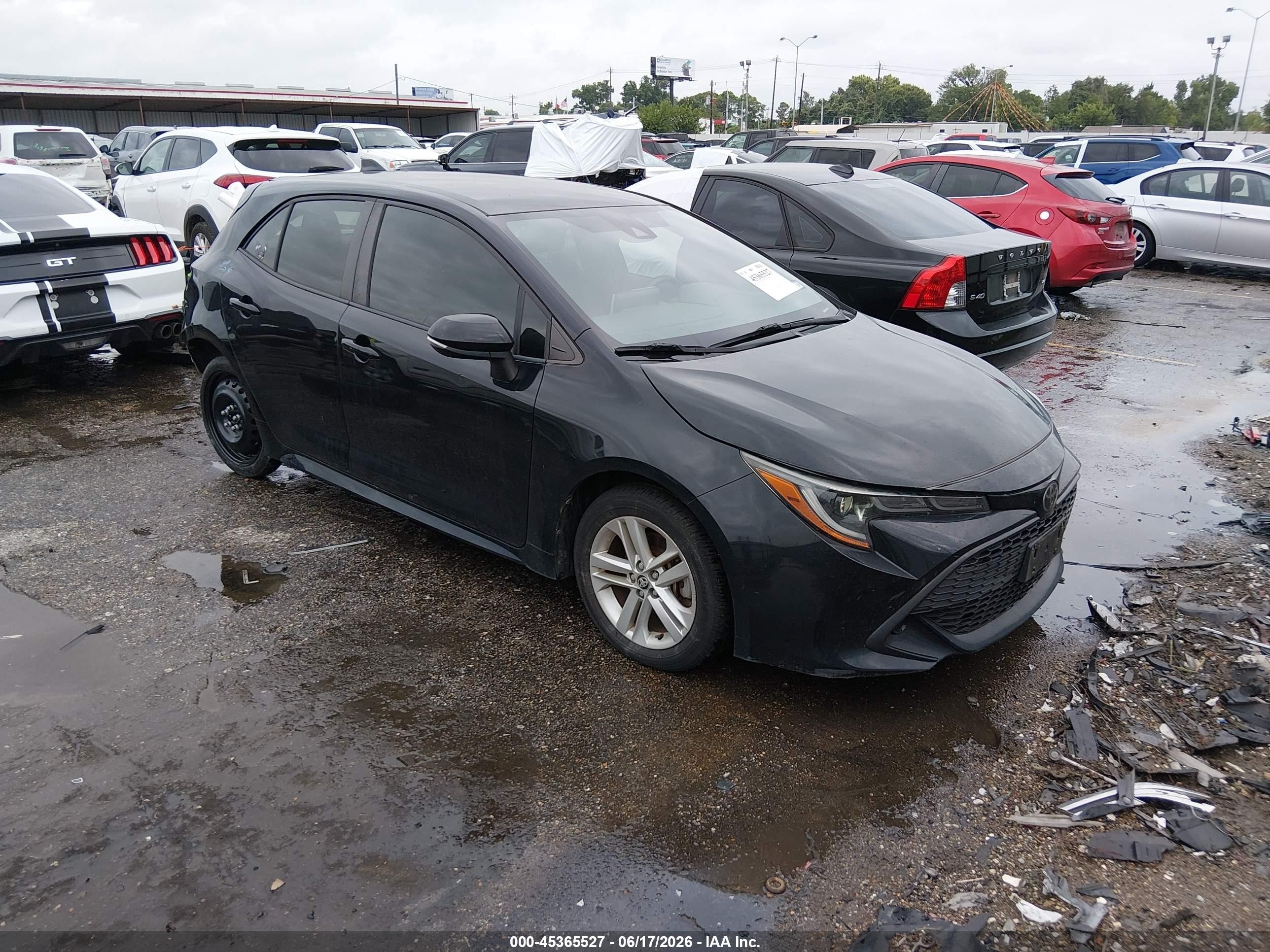 2021 Toyota Corolla SE, VIN JTND4MBE1M3108164 — Rear end
