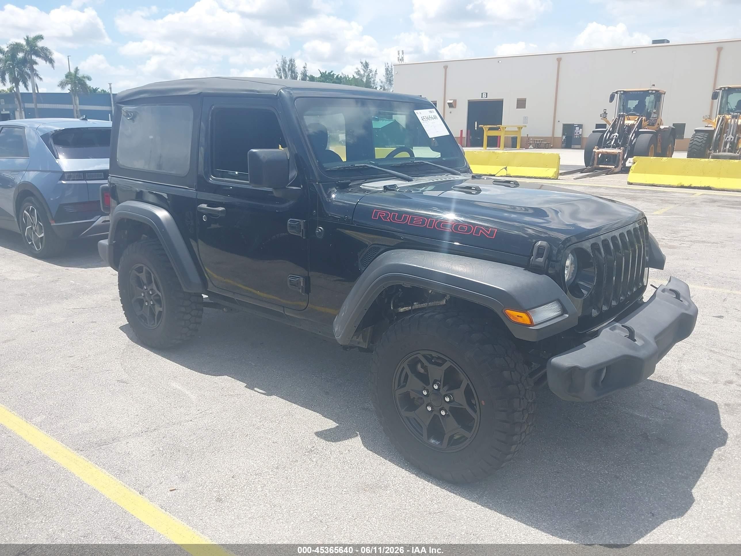 2020 Jeep Wrangler Willys, VIN 1C4GJXAGXLW162624 — Front end