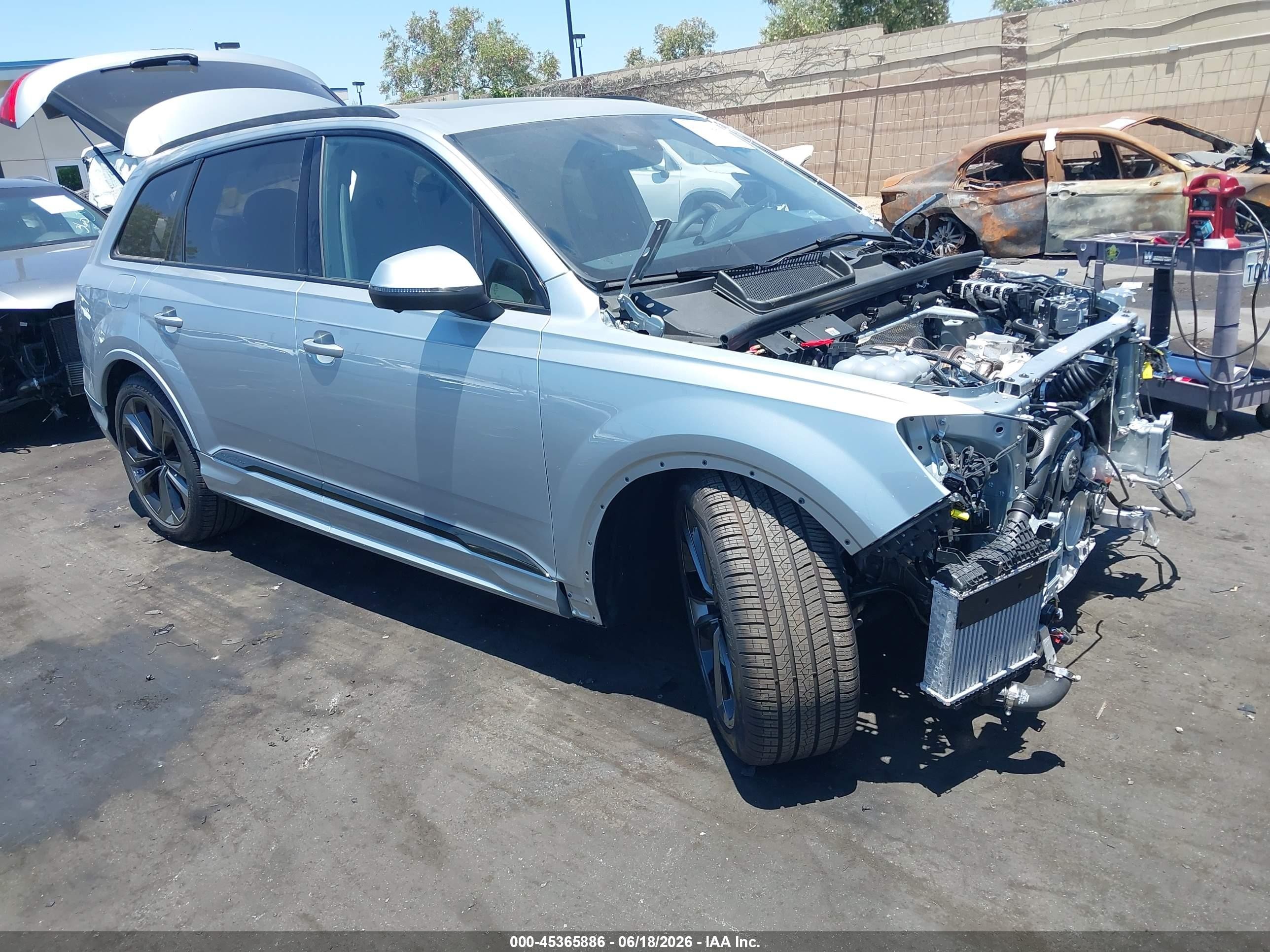 2026 Audi Q7 Premium Plus, VIN WA1LVBF7XTD009343 — Front end