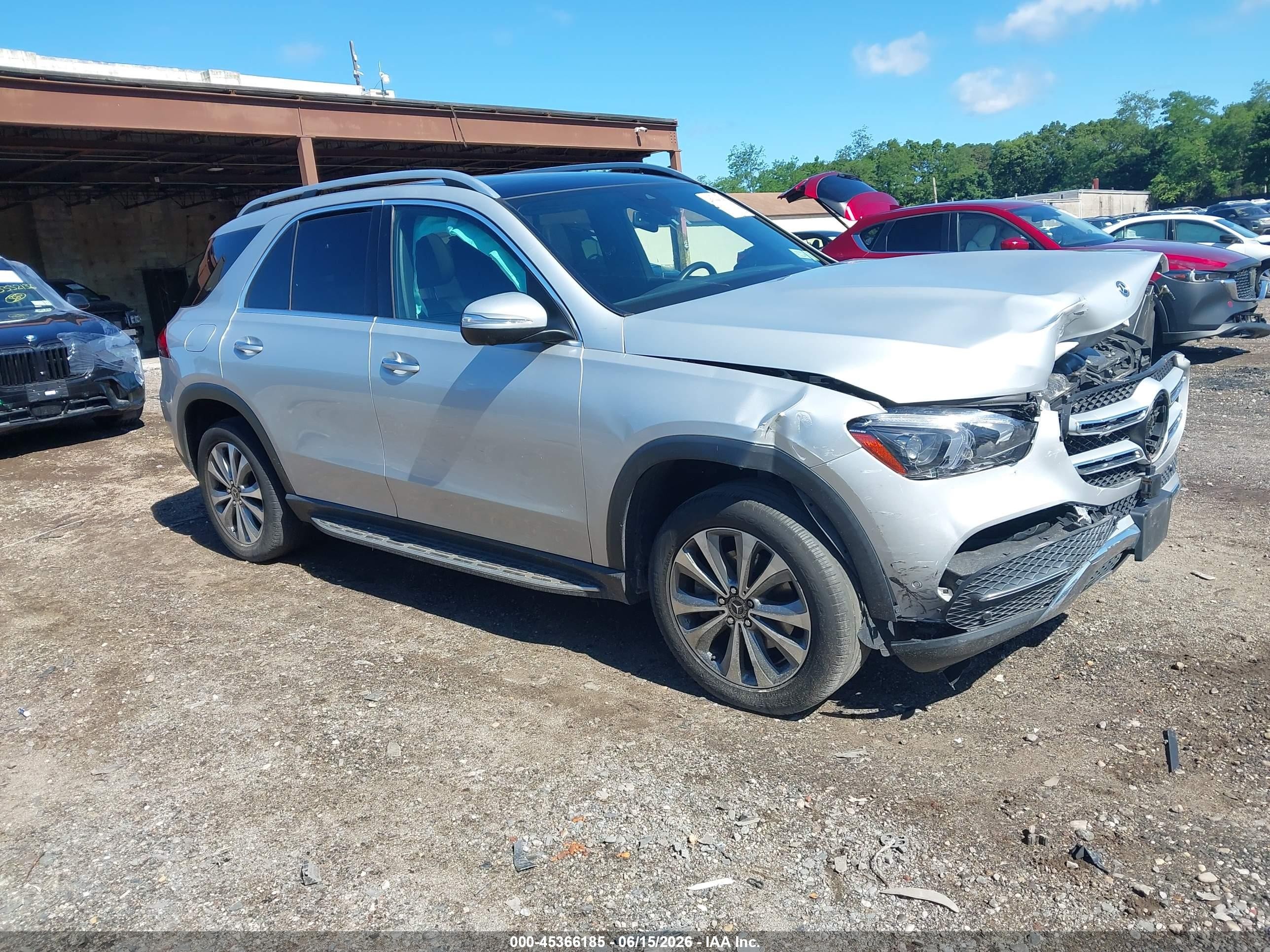 2020 Mercedes-Benz GLE 350, VIN 4JGFB4KB6LA090808 — Front end